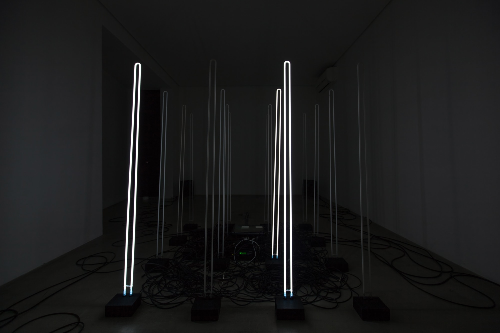 da série Mindscapes #L1, after Dan Flavin