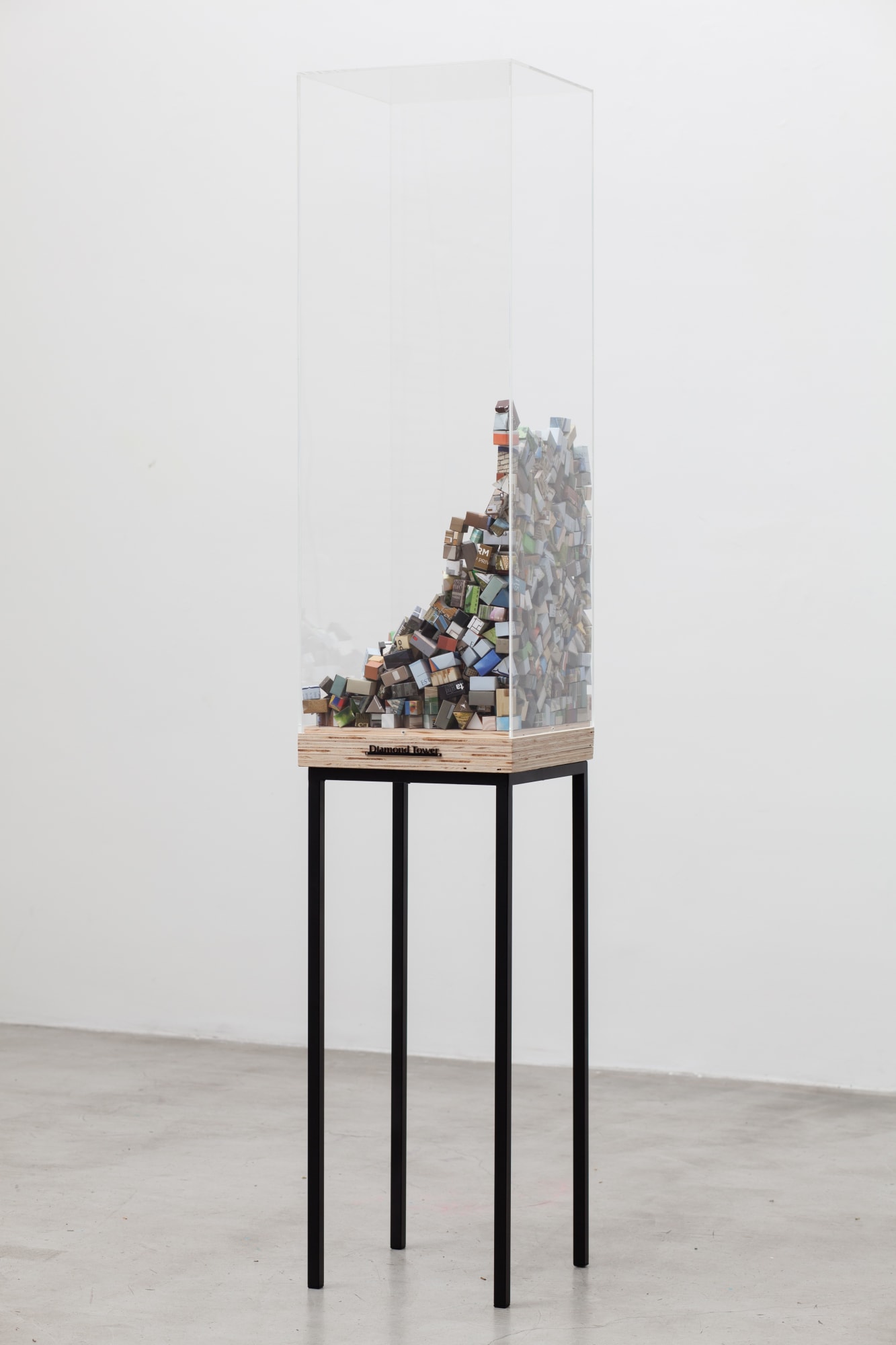 Daniel Escobar, Diamond Tower, 2014