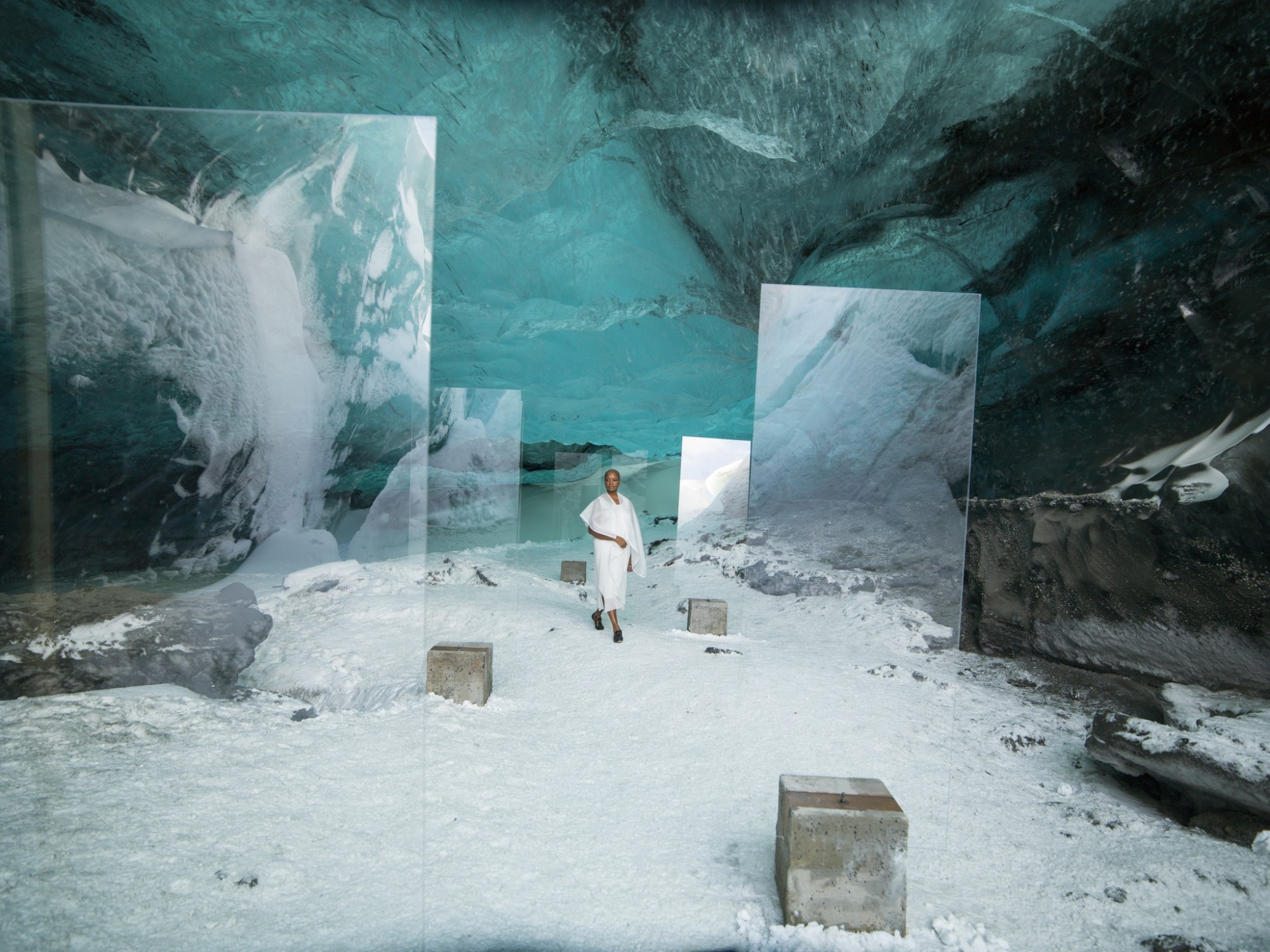Isaac Julien, En Passage (Stones Against Diamonds), 2015