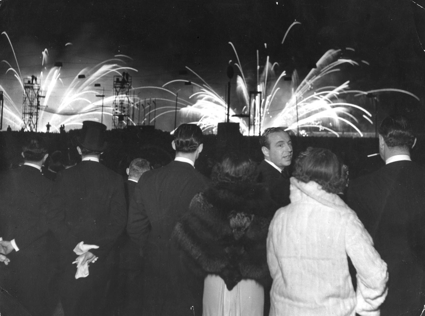 Brassaï, La Nuit de Longchamp, 1937