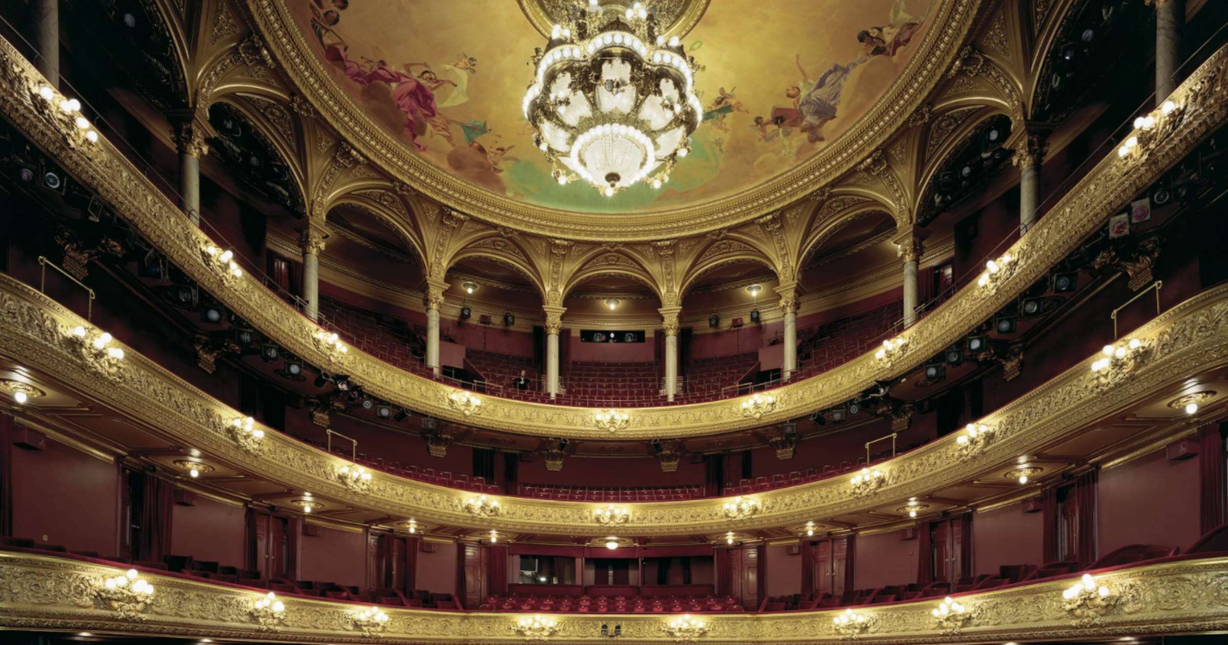 10 известных театров. Королевский оперный театр в Стокгольме. Дэвид Левенти оперный театр. Стокгольм театр оперы и балета. Шведская Королевская опера.
