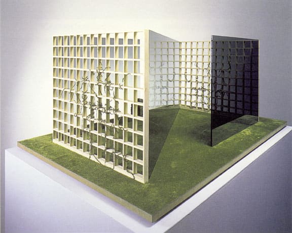Dan Graham, Empty Shoji-Screen Pergola/Two-Way Mirror Container, 1992