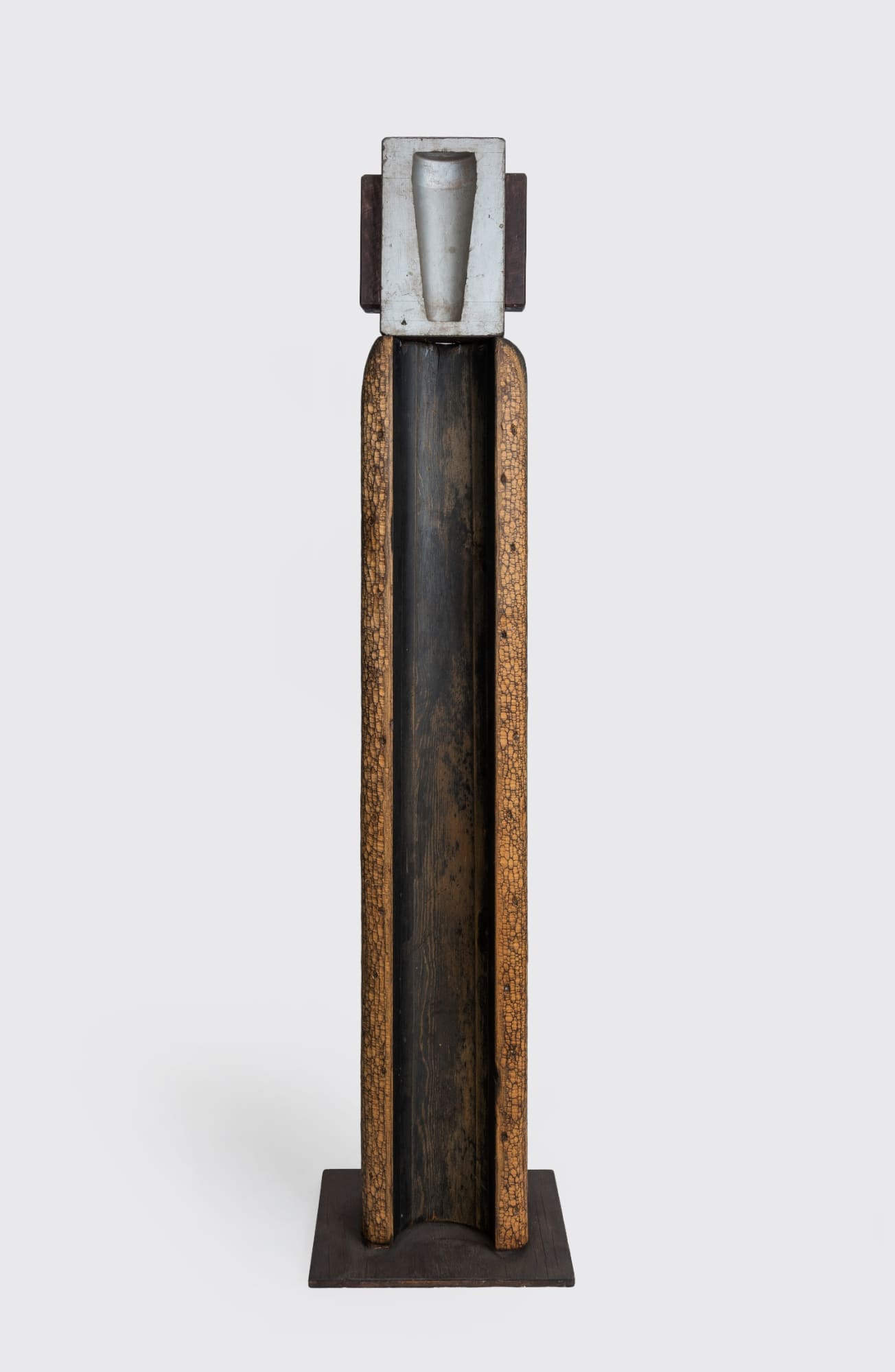 LA Kachina, 2003, Douglas-Fir Molding wood boxes, paint [Wood, found object], © Kenzi Shiokava Estate.