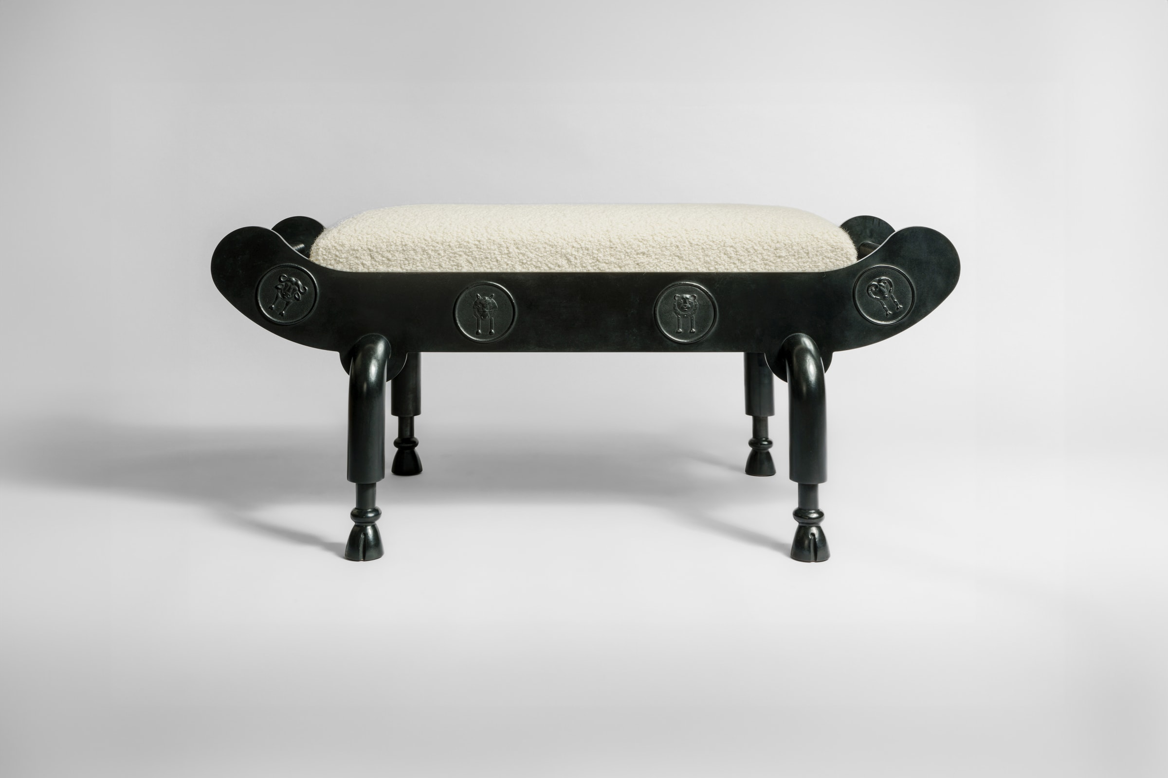 Jean-Marie Fiori, Banquette Romaine, 2024