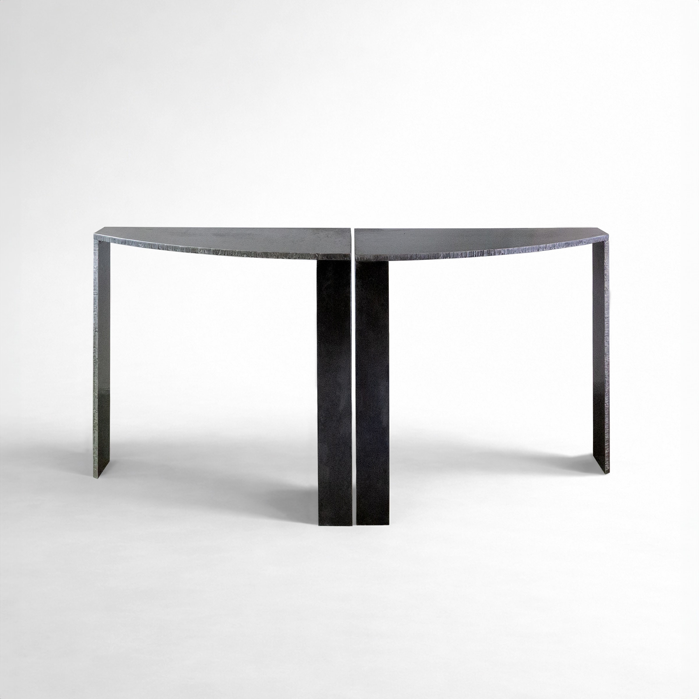 Bernar Venet Console, 2019
