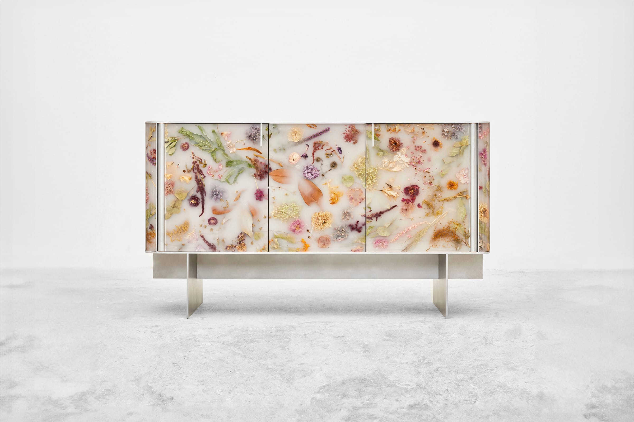 Marcin Rusak, Flora Credenza 152, 2021