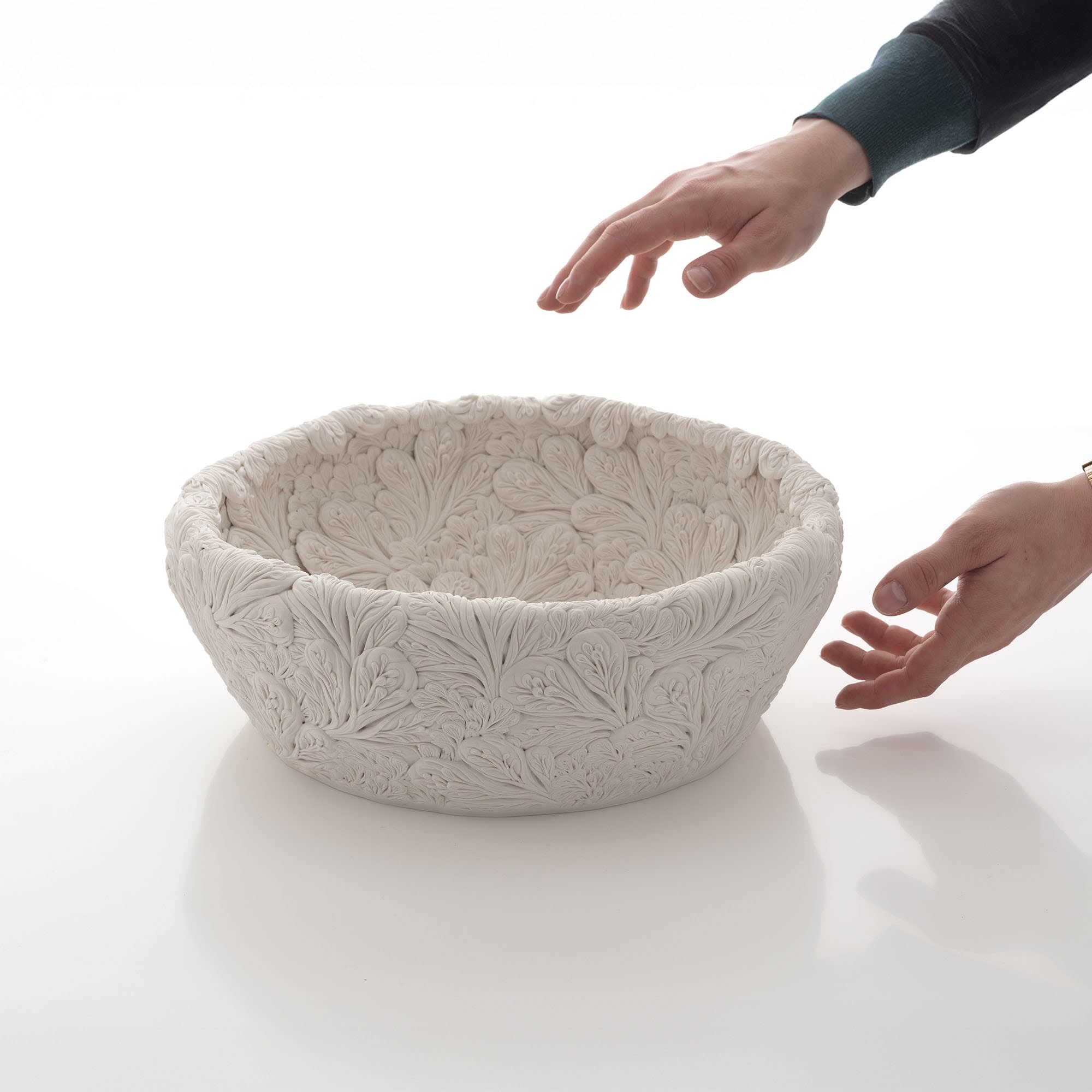 Hitomi Hosono, A Large Sakura Open Bowl, 2025 | Adrian Sassoon