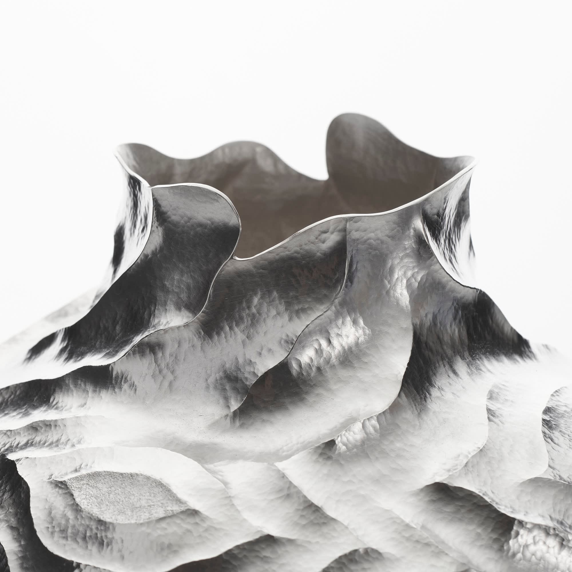 Hiroshi Suzuki, Miyabi-Fire Vase, 2023 | Adrian Sassoon