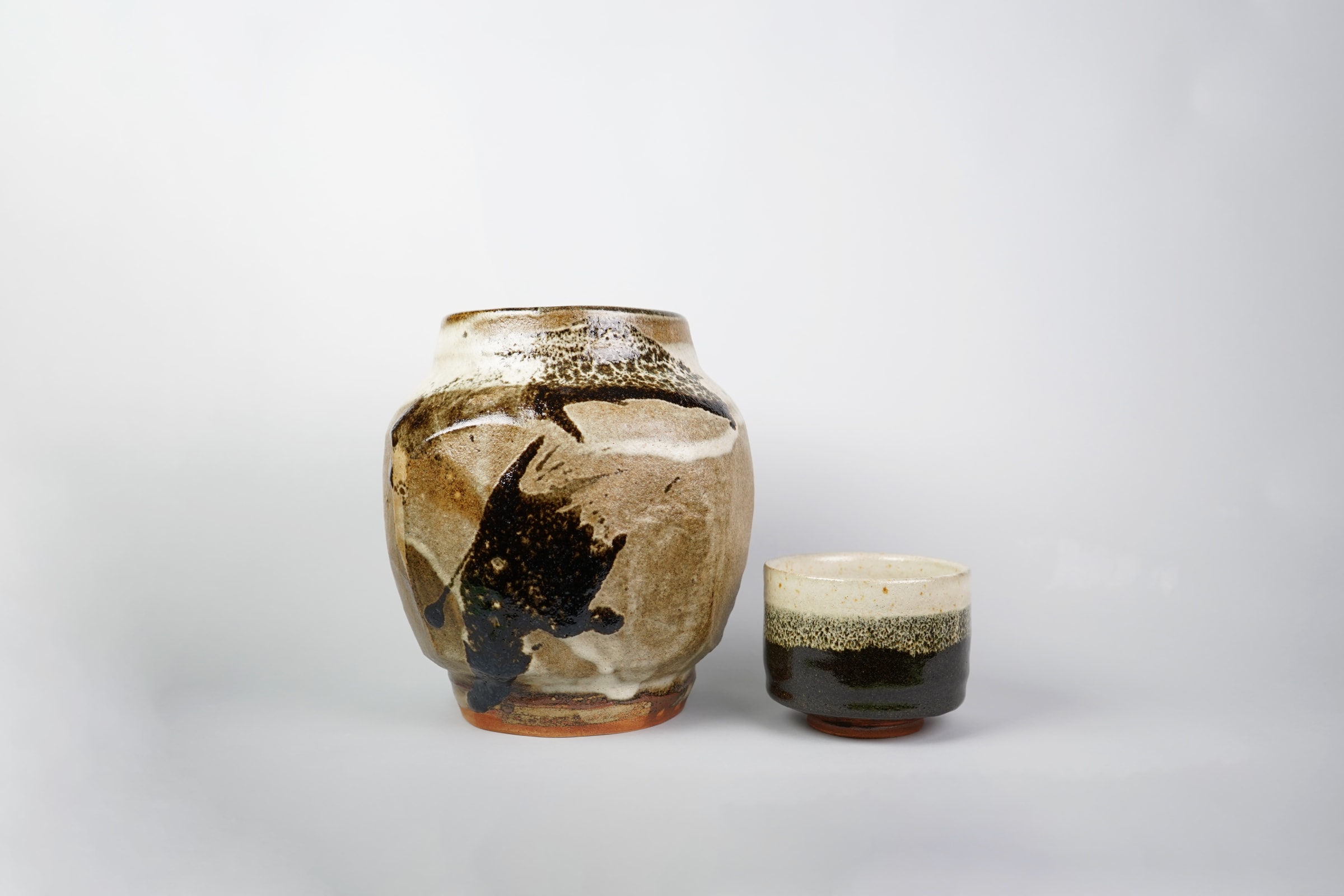 Murata Gen 村田 元, Teabowl with Rice Husk and Black Iron Glazes