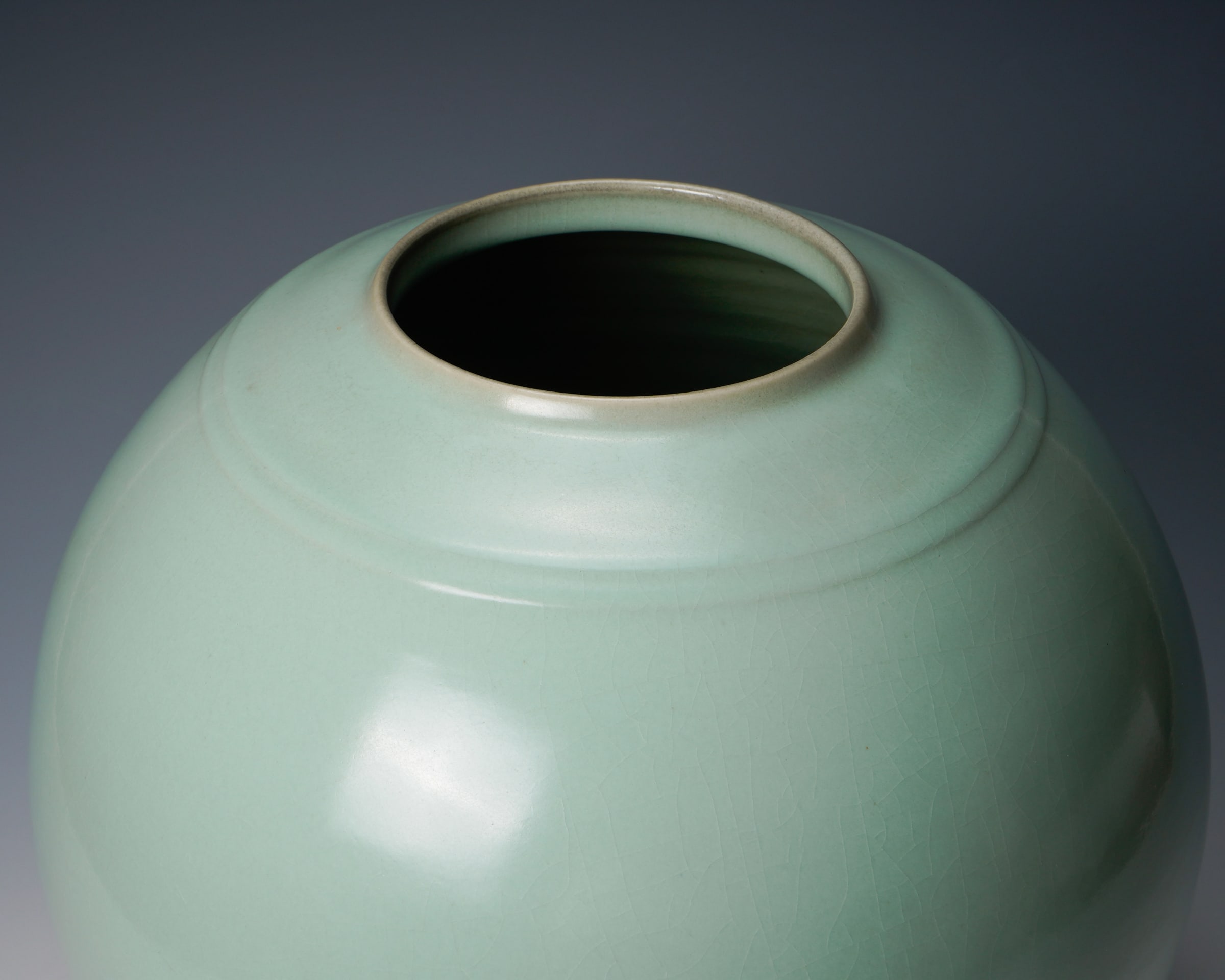 Nakashima Hiroshi 中島 宏, Celadon Jar 青磁壺 | Dai Ichi Arts | Japanese Modern  Art