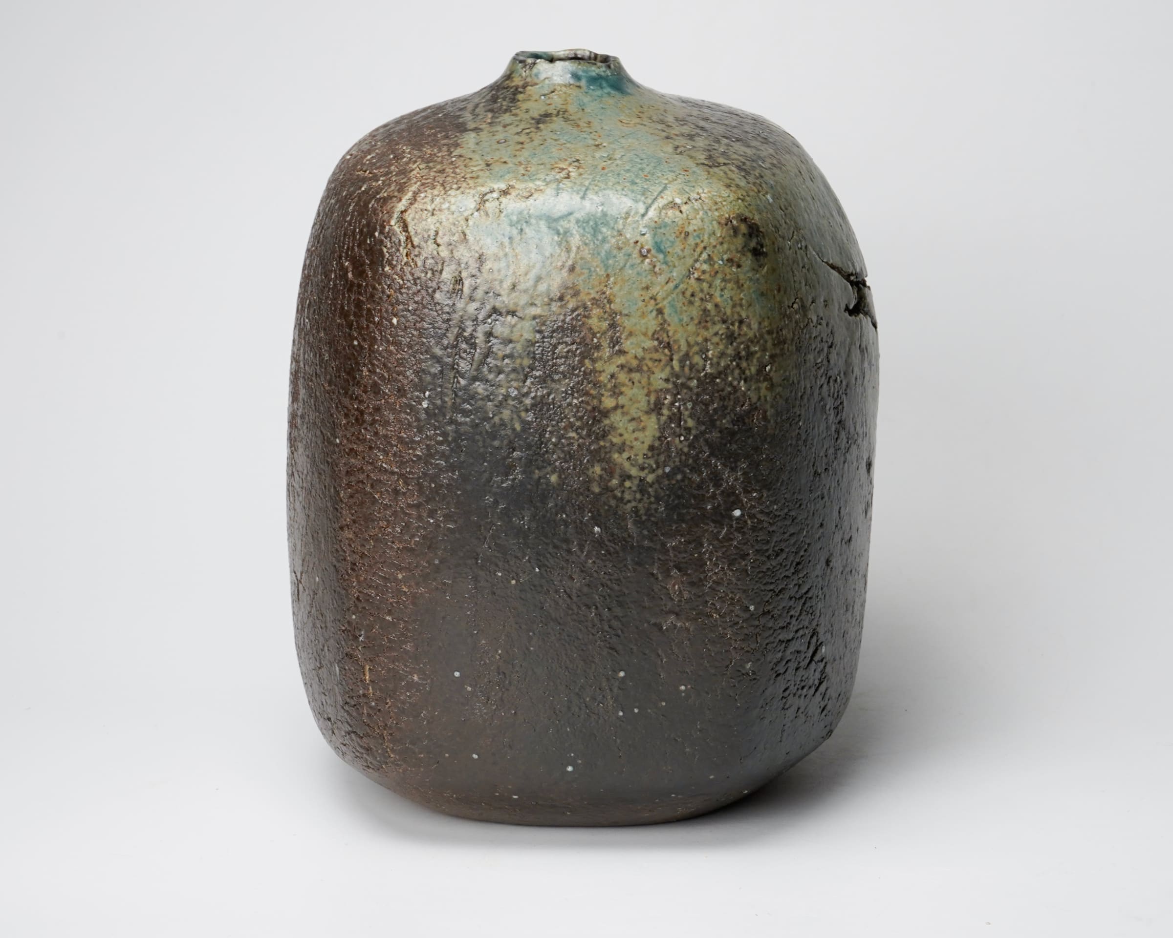 Kato Kiyoyuki 加藤清之, Blue Ash Glazed Jar, 青灰釉壺| Dai Ichi 