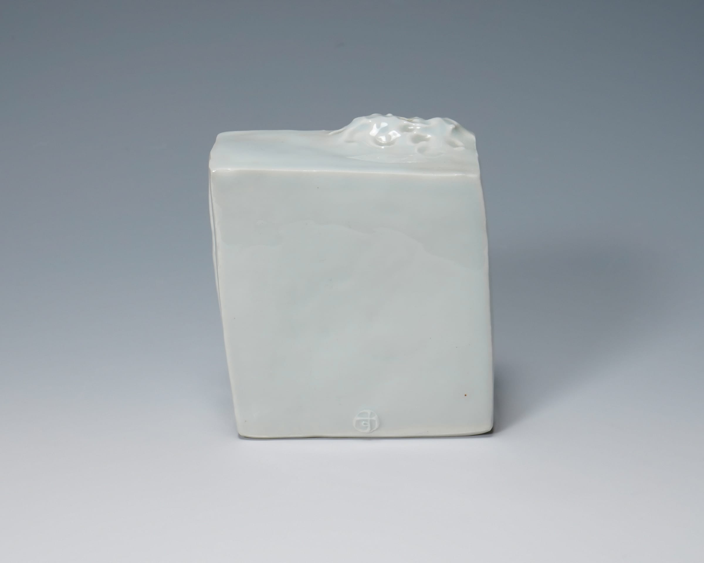 Suzuki Osamu 鈴木治, Small Zodiac sculpture: Ox 丑 | Dai Suzuki Osamu 鈴木治, Small Zodiac sculpture: Ox 丑 | Dai