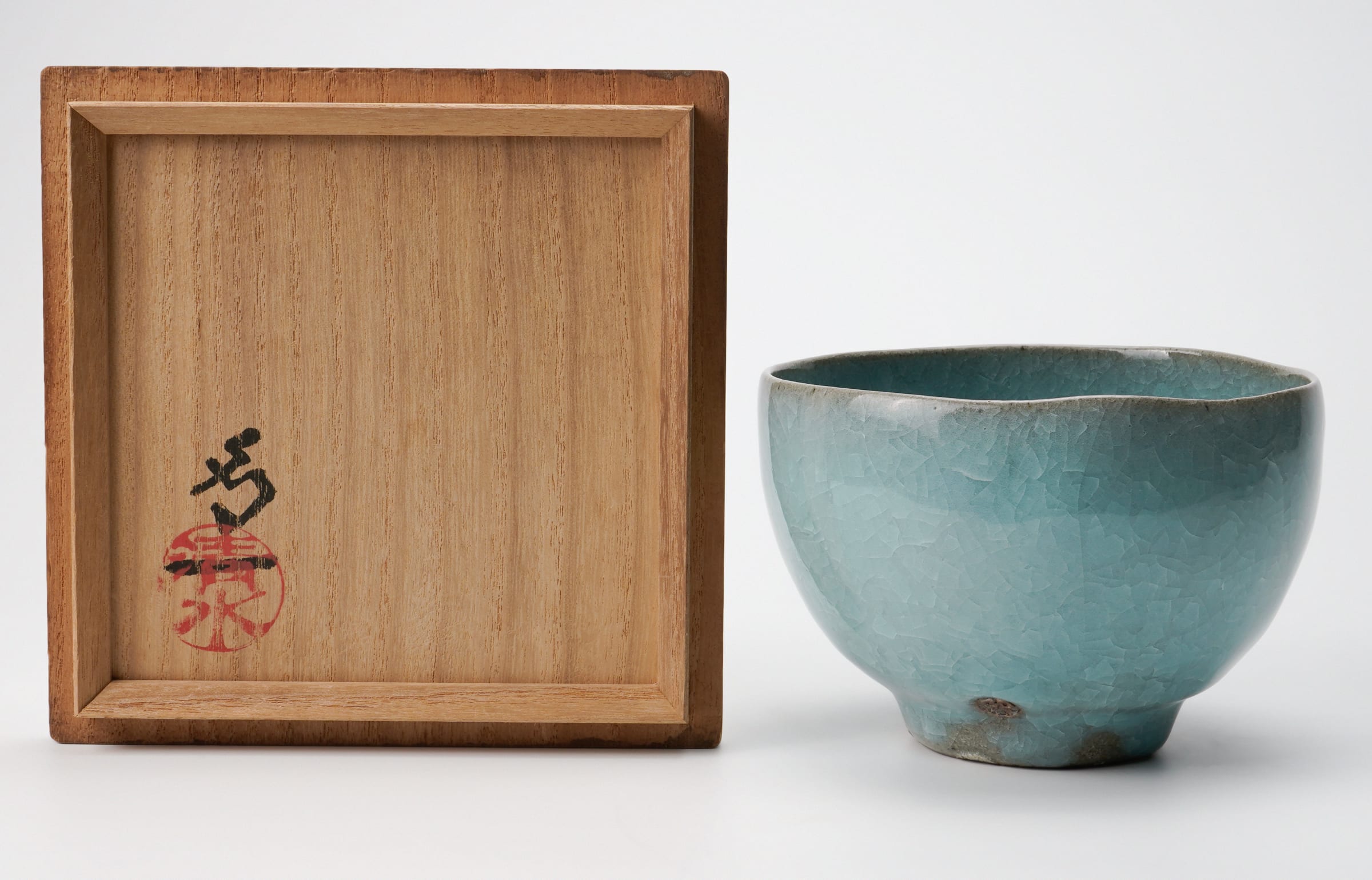 Shimizu Uichi 清水 卯一, Celadon teabowl 青瓷茶碗 | Dai Ichi Arts