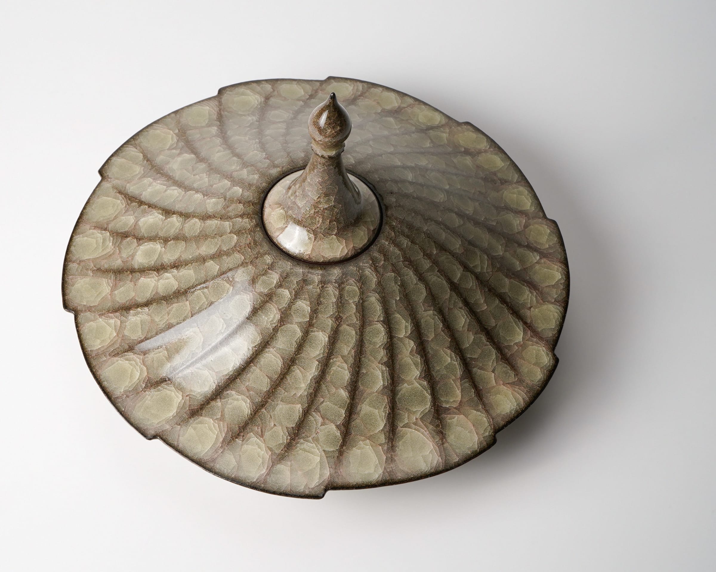 今峰陶器 Minegishi Seiko 峯岸勢晃, Incense burner with cracked glaze