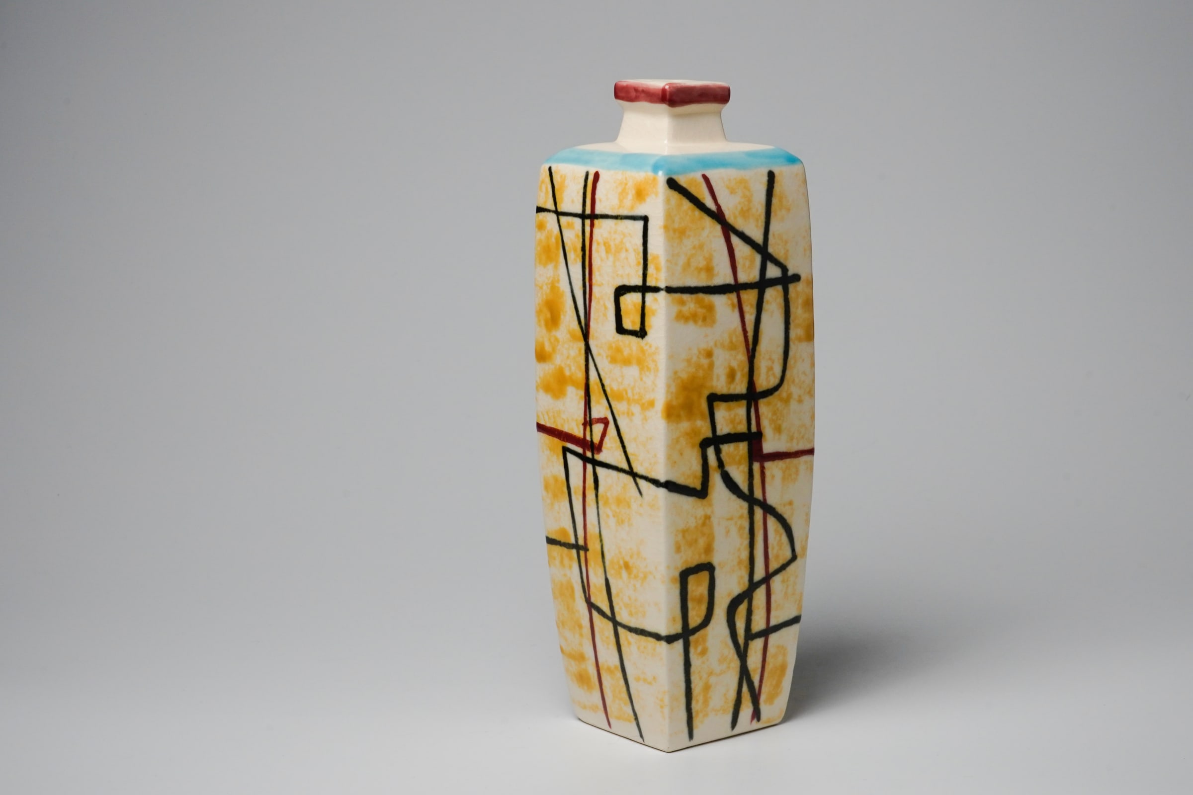 Kumakura Junkichi 熊倉順吉, Rectangular Flower Vase with Geometric 