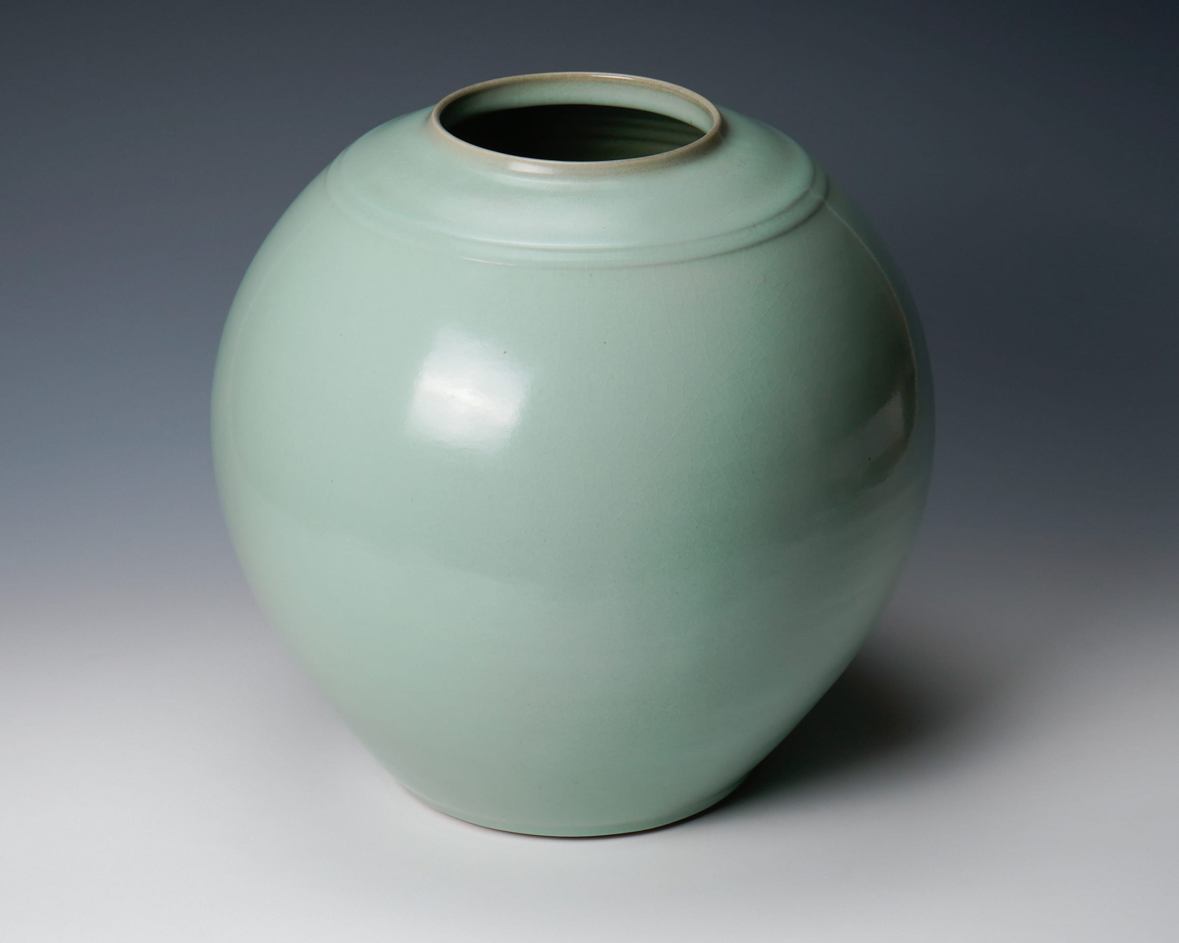 Nakashima Hiroshi 中島 宏, Celadon Jar 青磁壺 | Dai Ichi Arts | Japanese Modern  Art