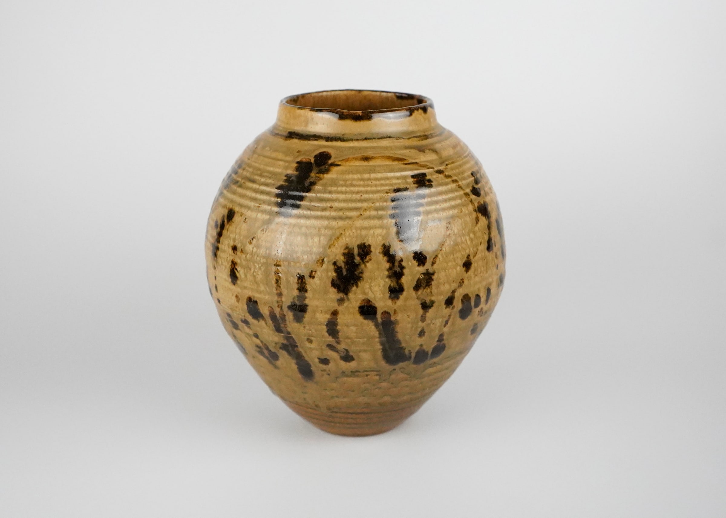TAMURA Koichi 田村耕一, Flower Vase with Iron Drawing of Grass 