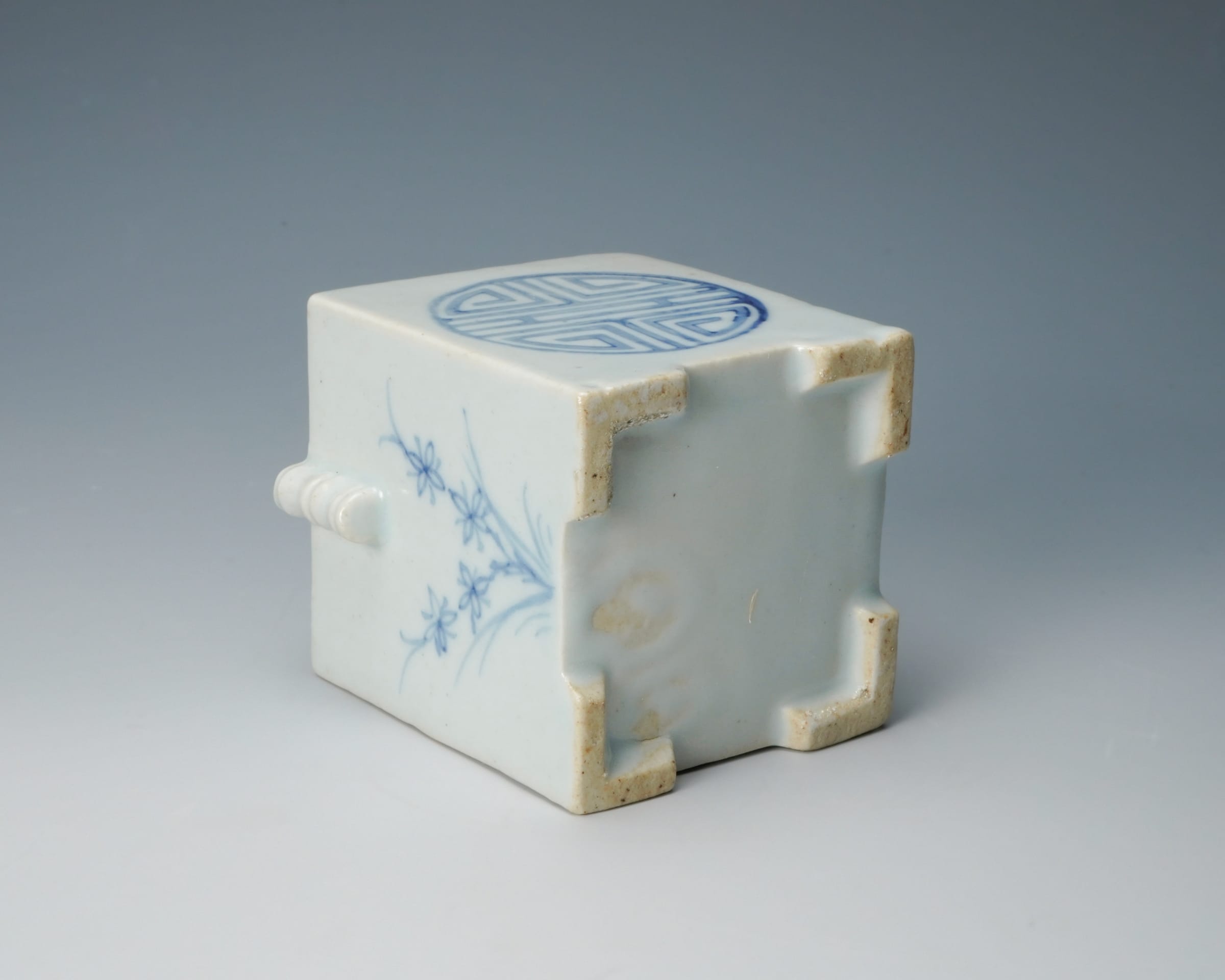 本店は Togo (An 안동오 Dong-Oh Ahn 安東五), water porcelain White その他