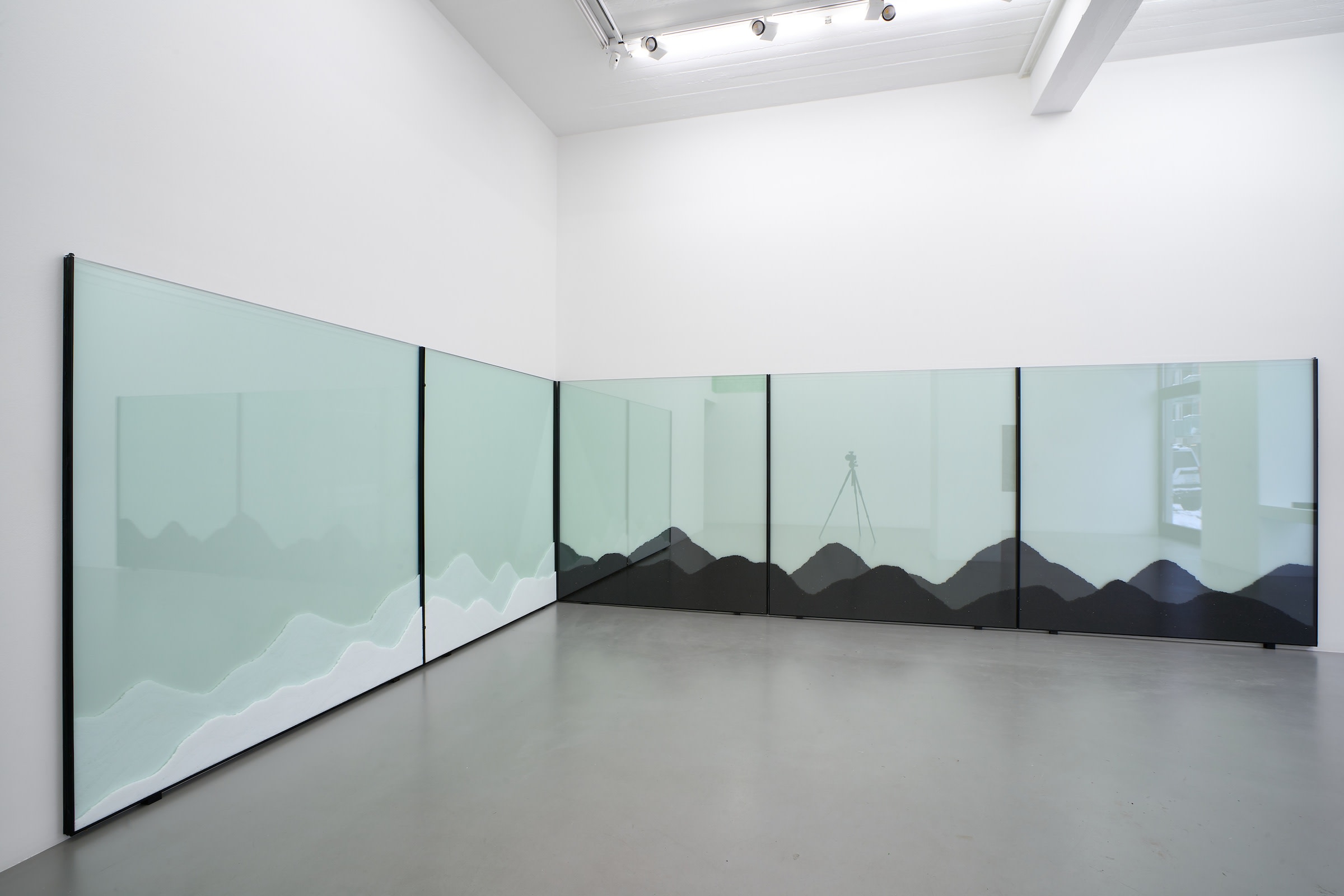 RAGNA RÓBERTSDÓTTIR, View (3), 2025 | i8 Gallery