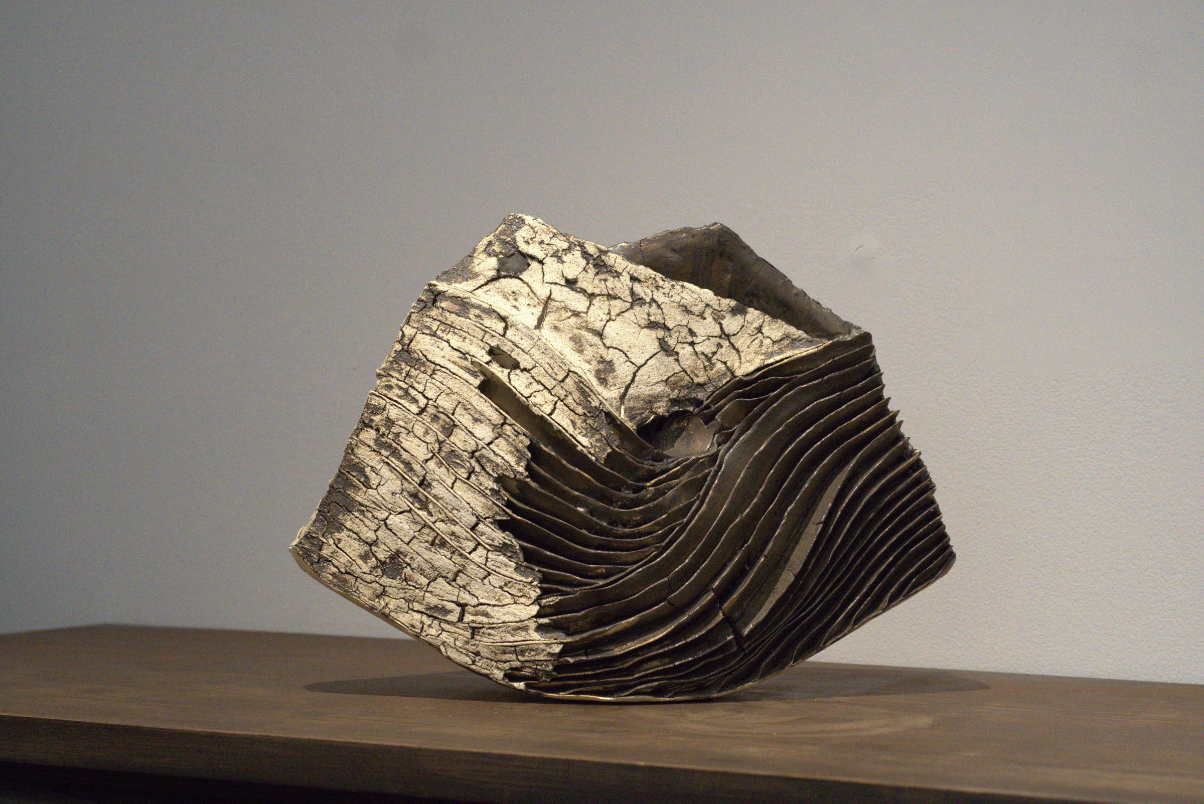 IA ^⁠_⁠^ tomohiroyuki2016*⁠_⁠*⁠ Yukiya Izumita, Sekisoh 積層裂, 2025 | Ippodo Gallery