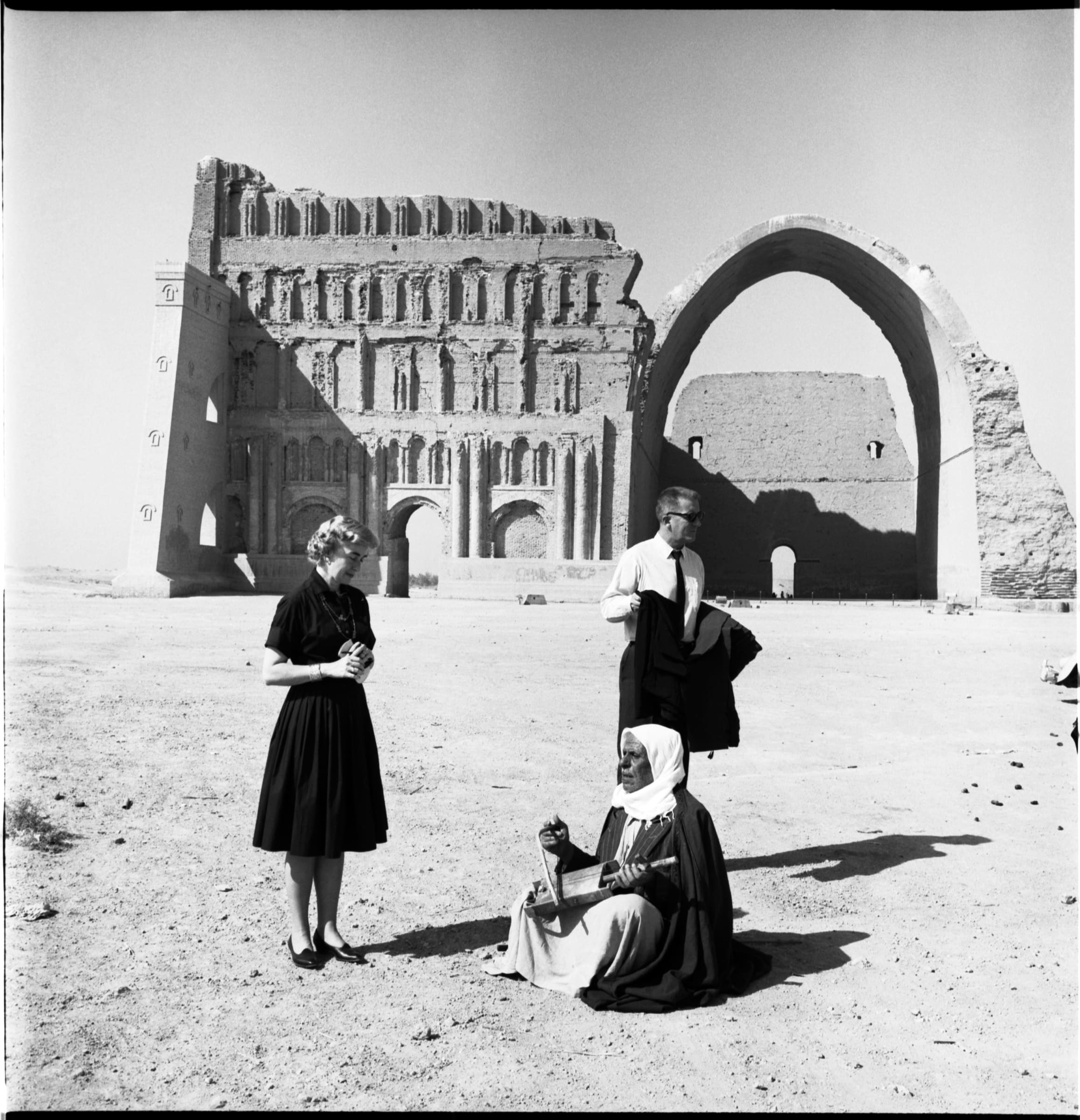 Latif Al Ani Us Couple At Taq Kasra Ruins Of Ctesiphon Al Mada In Salman Pak Baghdad 1965 2019 Gallery Isabelle Van Den Eynde