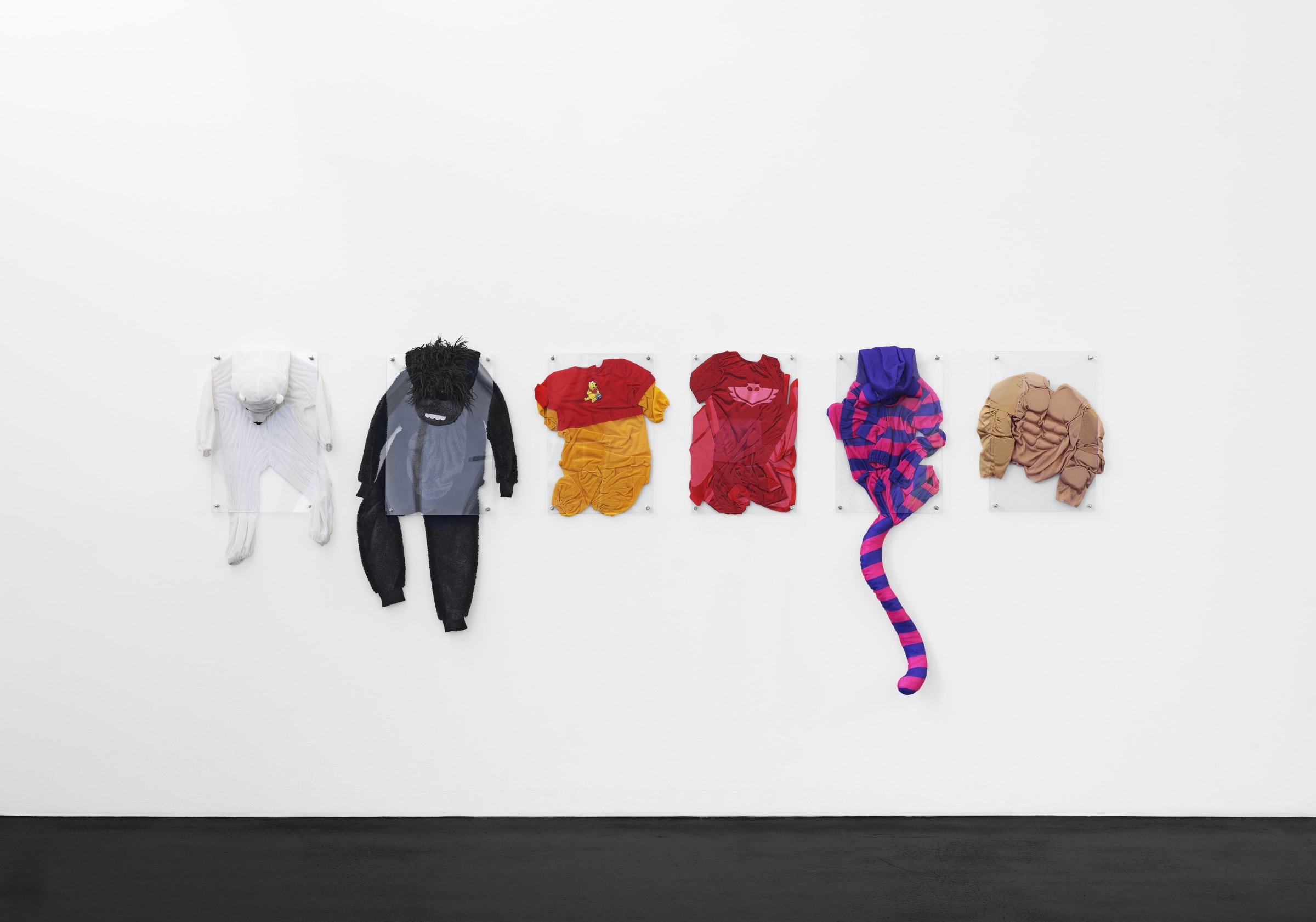 Shuang Li I Want to Sleep More but by Your Side Installation View February 28 – April 3, 2020 Peres...