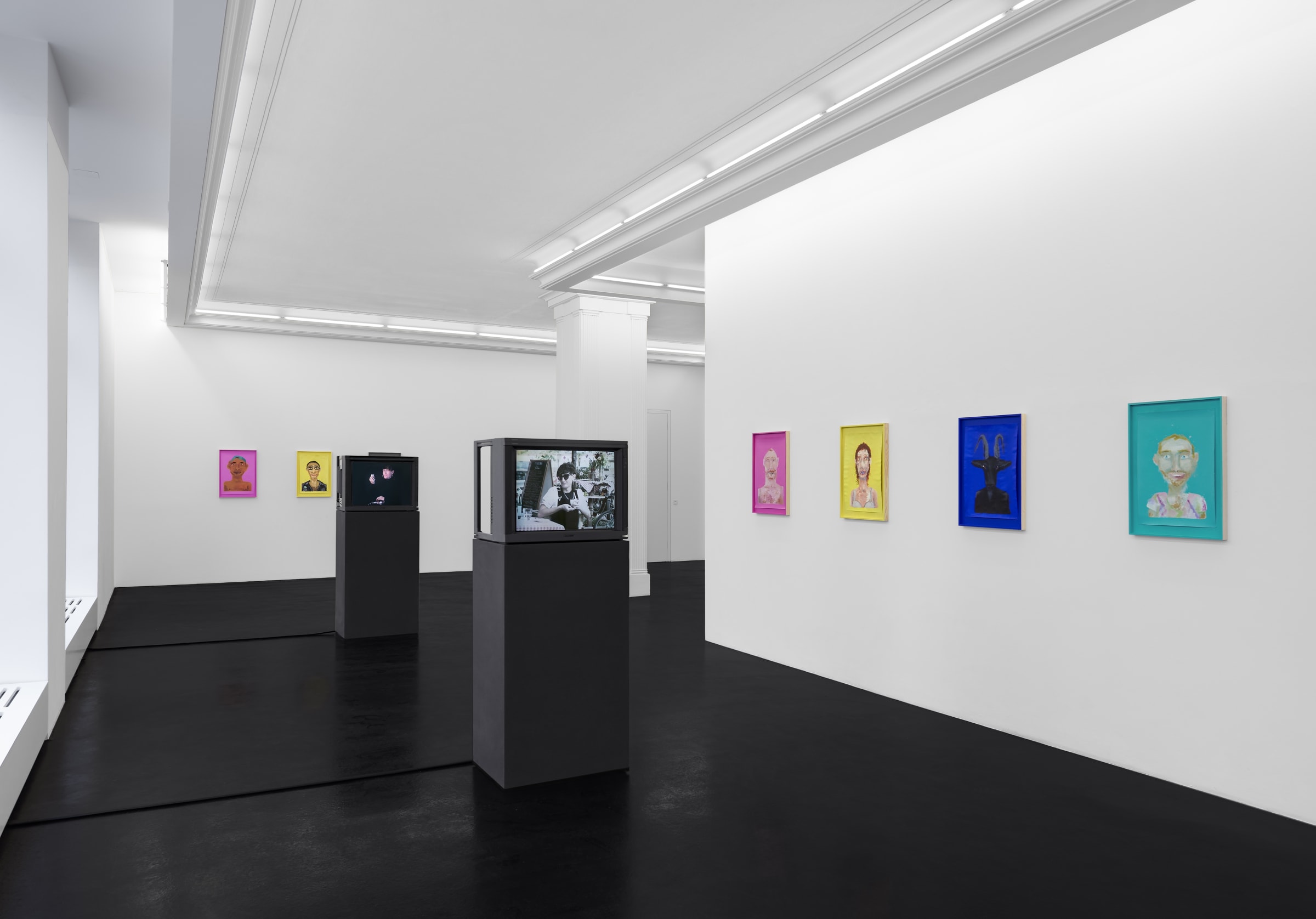 Manuel Solano Portraits Installation View September 13 – October 25, 2019 Peres Projects, Berlin Photographed by: Matthias Kolb