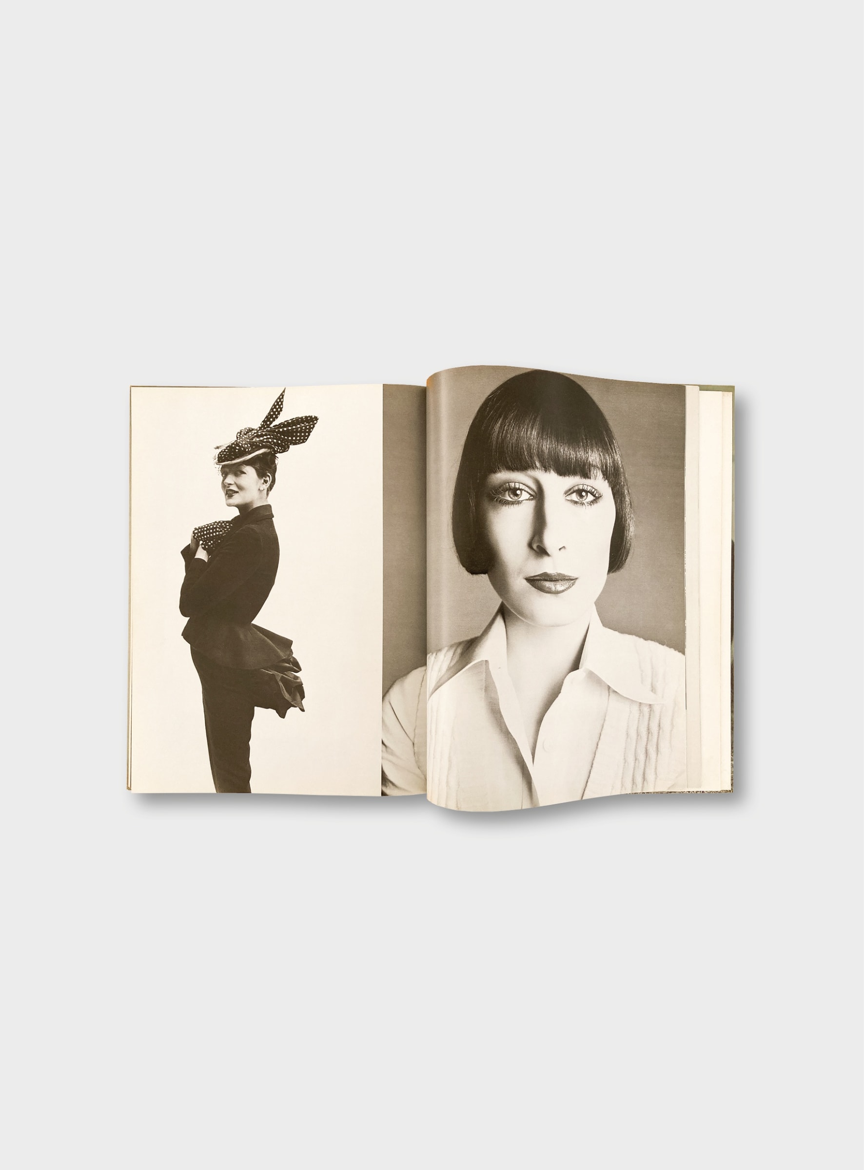 Richard Avedon写真集 Portraits 1977年 Lot - RICHARD AVEDON. Avedon: Photographs 1947-1977.
