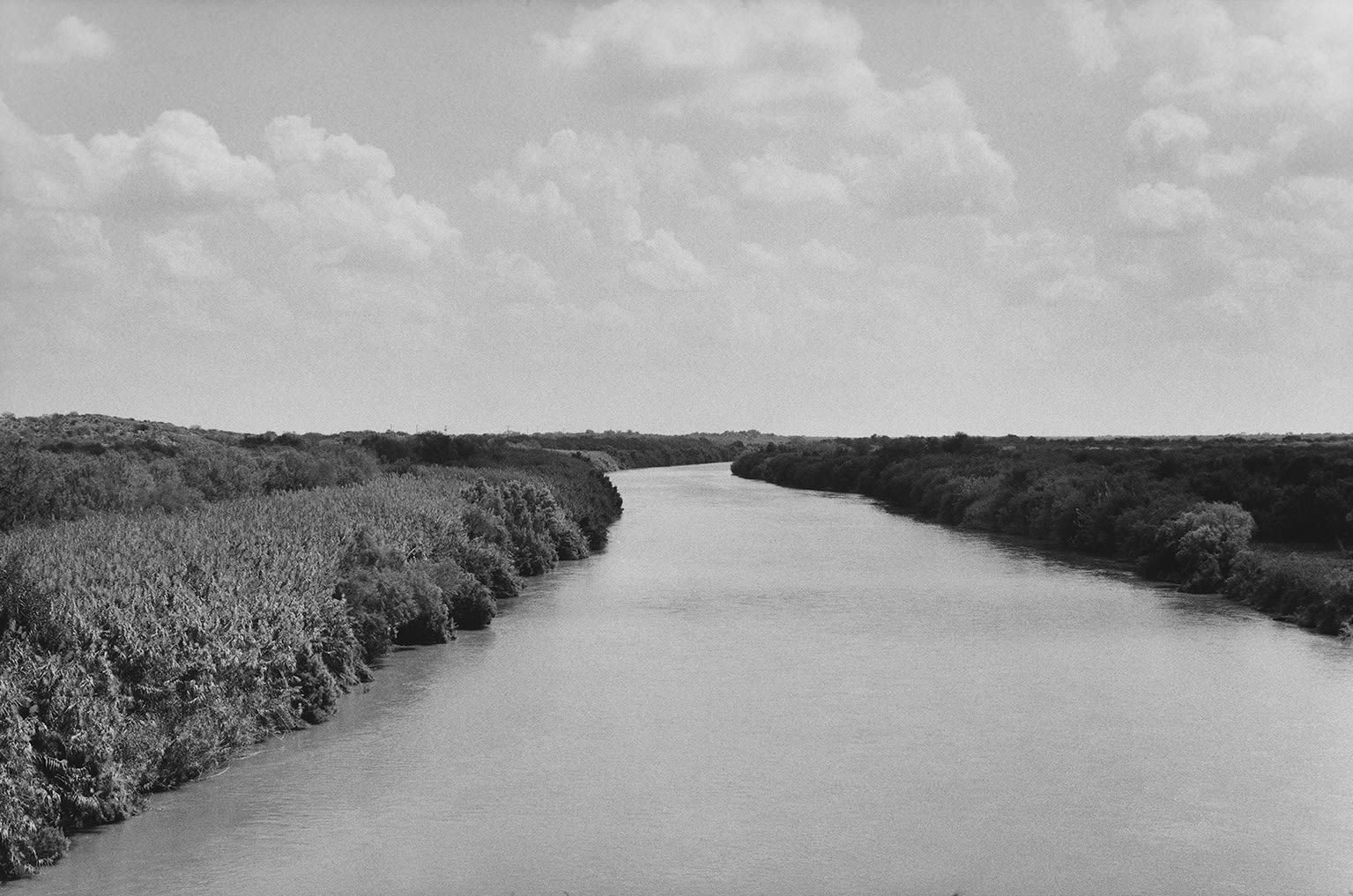 Zoe Leonard, From the Puente Colombia, looking downstream, 2017/2022