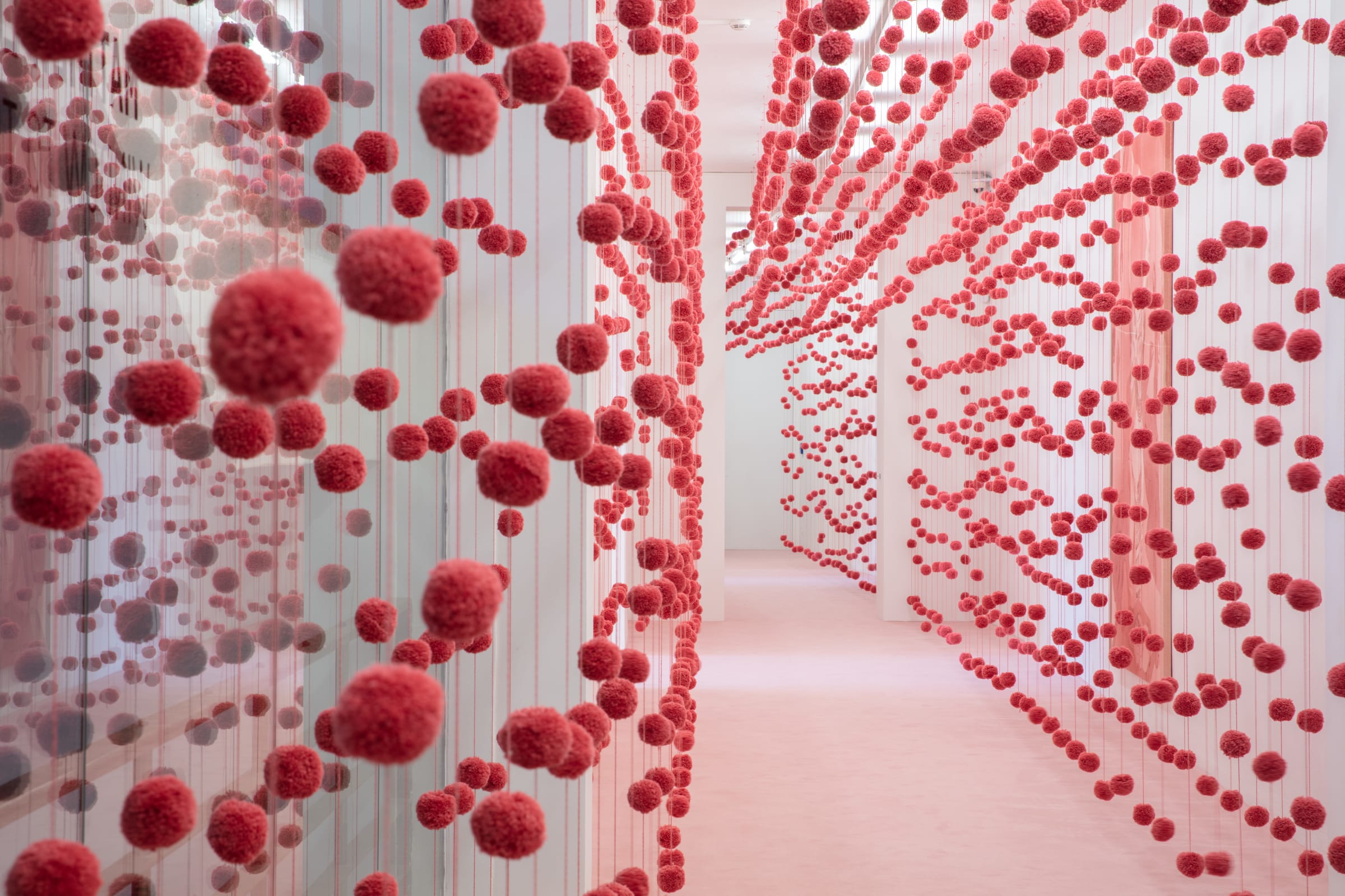 Installation view, Matthew Lutz-Kinoy. Window to the Clouds, Salon Berlin, Museum Frieder Burda, 2021. An opening of the field, 2020. The Ray, 2019. Courtesy of the artist. Ph: Thomas Bruns