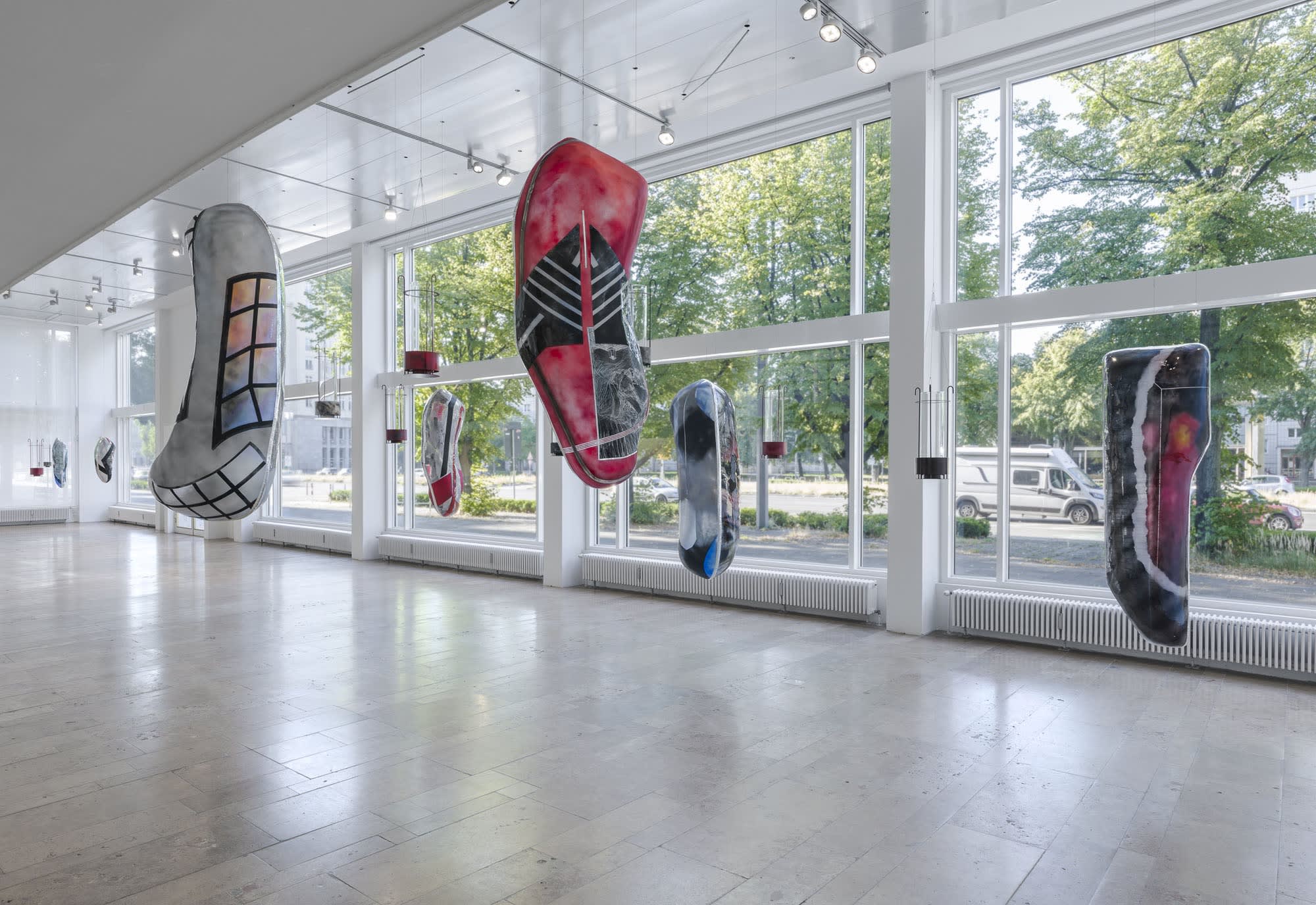 Installation view, Ragen Moss, C O N S P I R E, Capitain Petzel, Berlin, 2023. Courtesy the artists and Capitain Petzel. Ph: Trevor Good