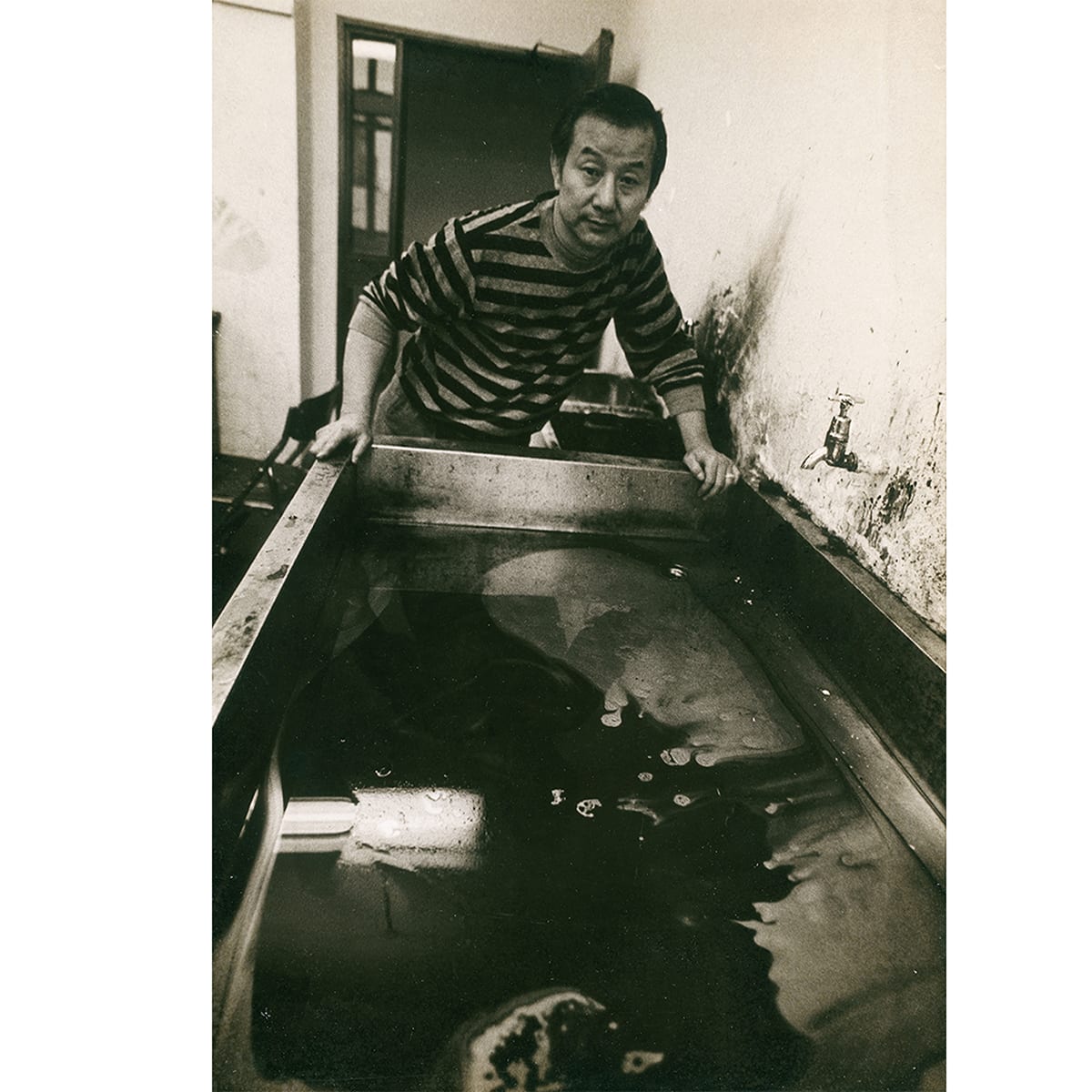 1981 Invited to Beijing to attend inauguration of Research Institute of Traditional Chinese Painting (today National Academy of Chinese Painting)...