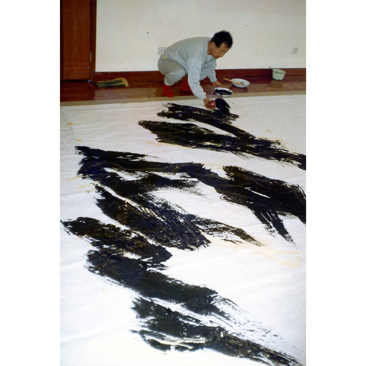 1987 Visits Tibet in August and subsequently creates Tibet series. Participates in Contemporary Chinese Painting Exhibition at Vancouver Art Gallery....