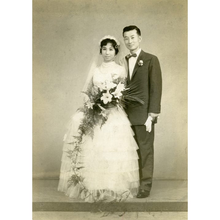 1961 Marries Lee Mo-hua. Participates in Sixth S&atilde;o Paulo Art Biennial and Second Paris Biennial and International Exhibition of Young...