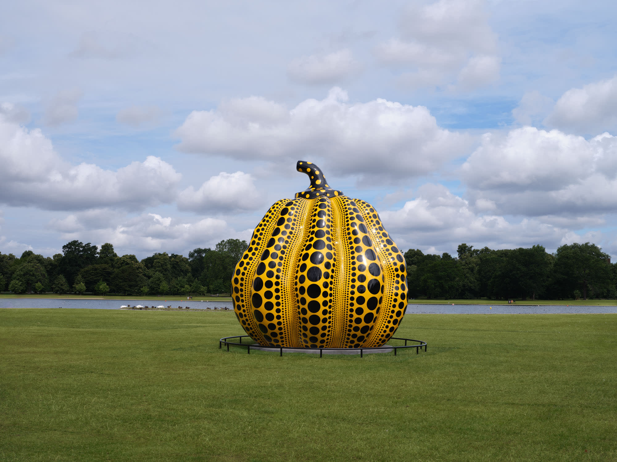 Yayoi Kusama: Pumpkin in Kensington Gardens | Victoria Miro