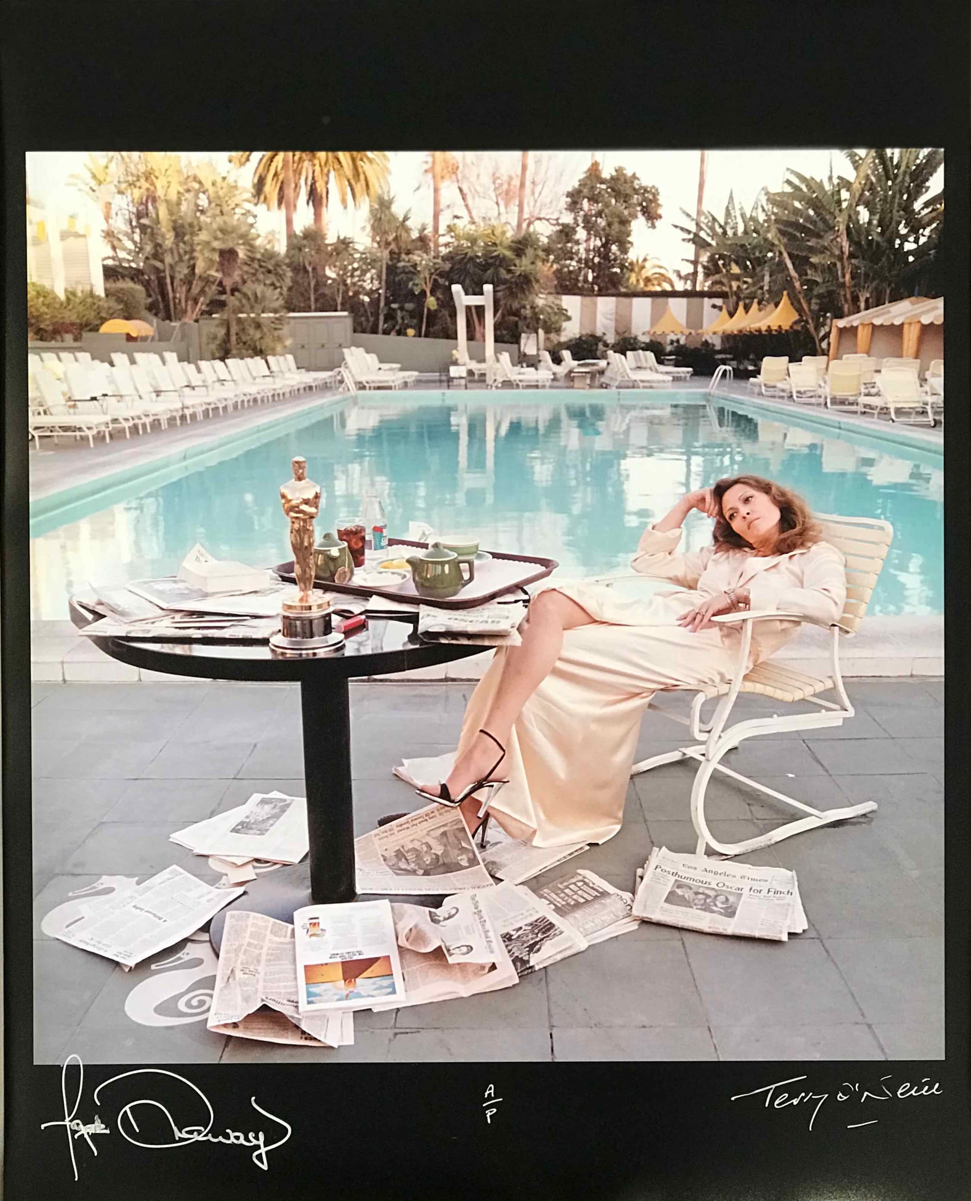 Terry O'Neill, Faye Dunaway - Cosigned, 1977 | Canvas Gallery
