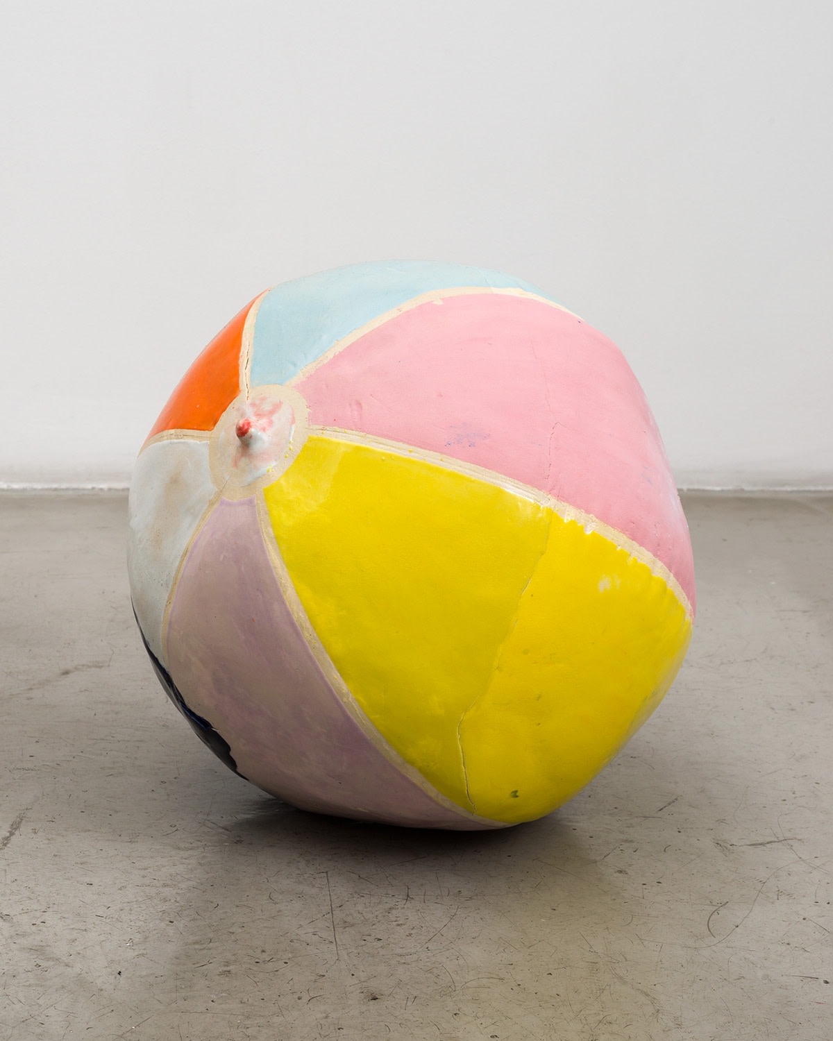 Deflating beach ball store