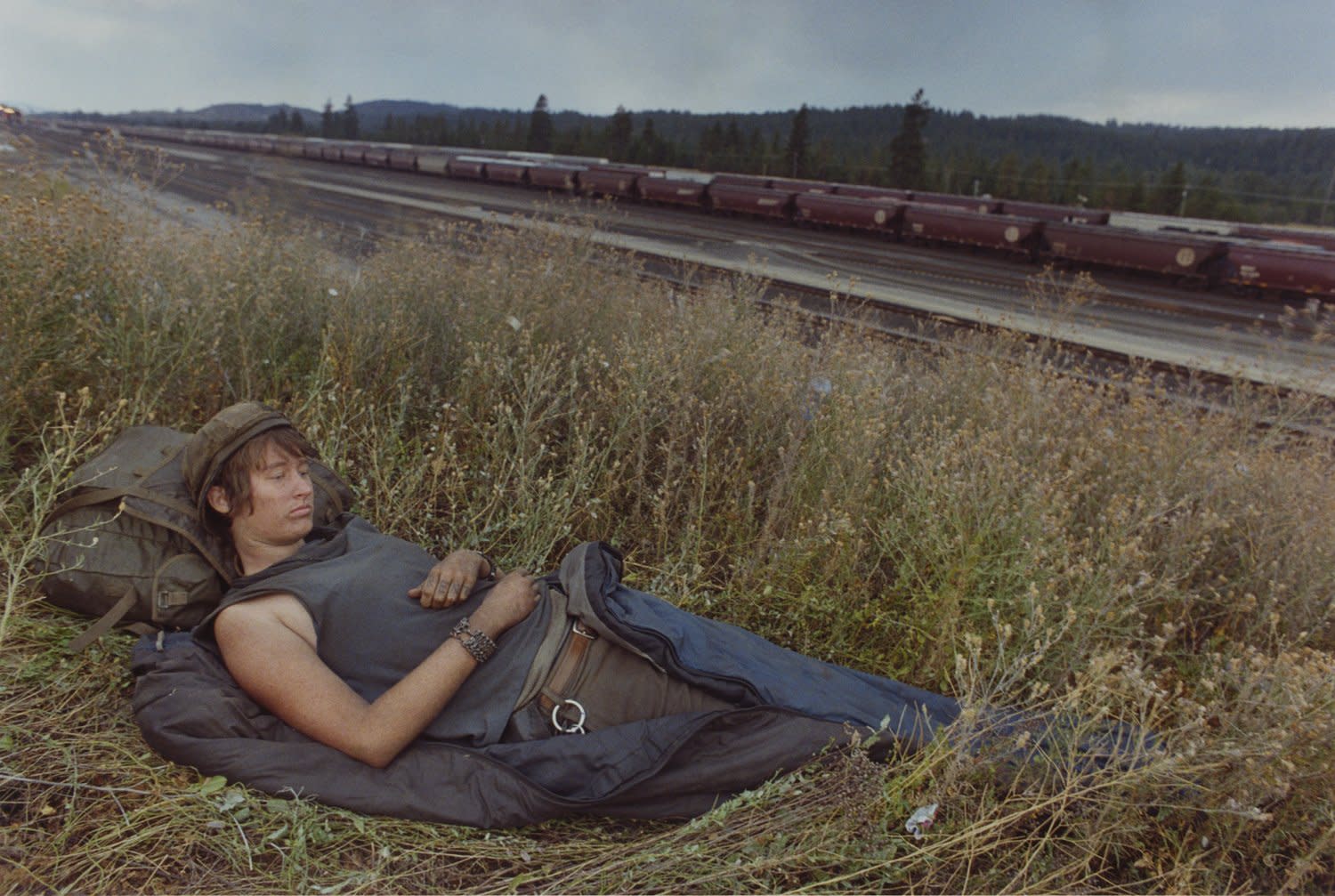 Остановись броди. Майк Броди фотограф. Майк Броди период юношеского расцвета. Парень на железной дороге. Путешествие на товарных поездах.