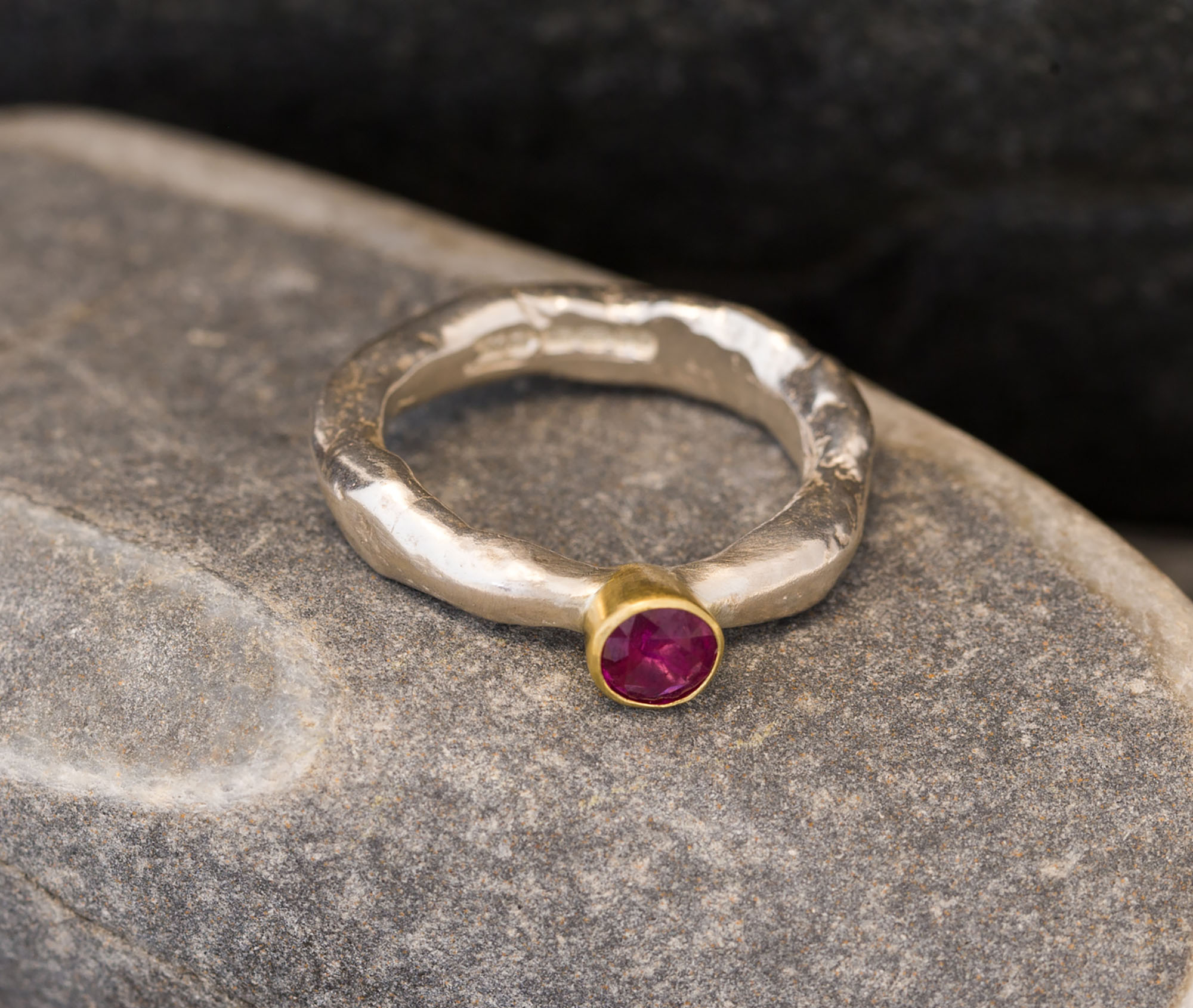 Pascoes Ruby Rings 2024 www.alhudapk