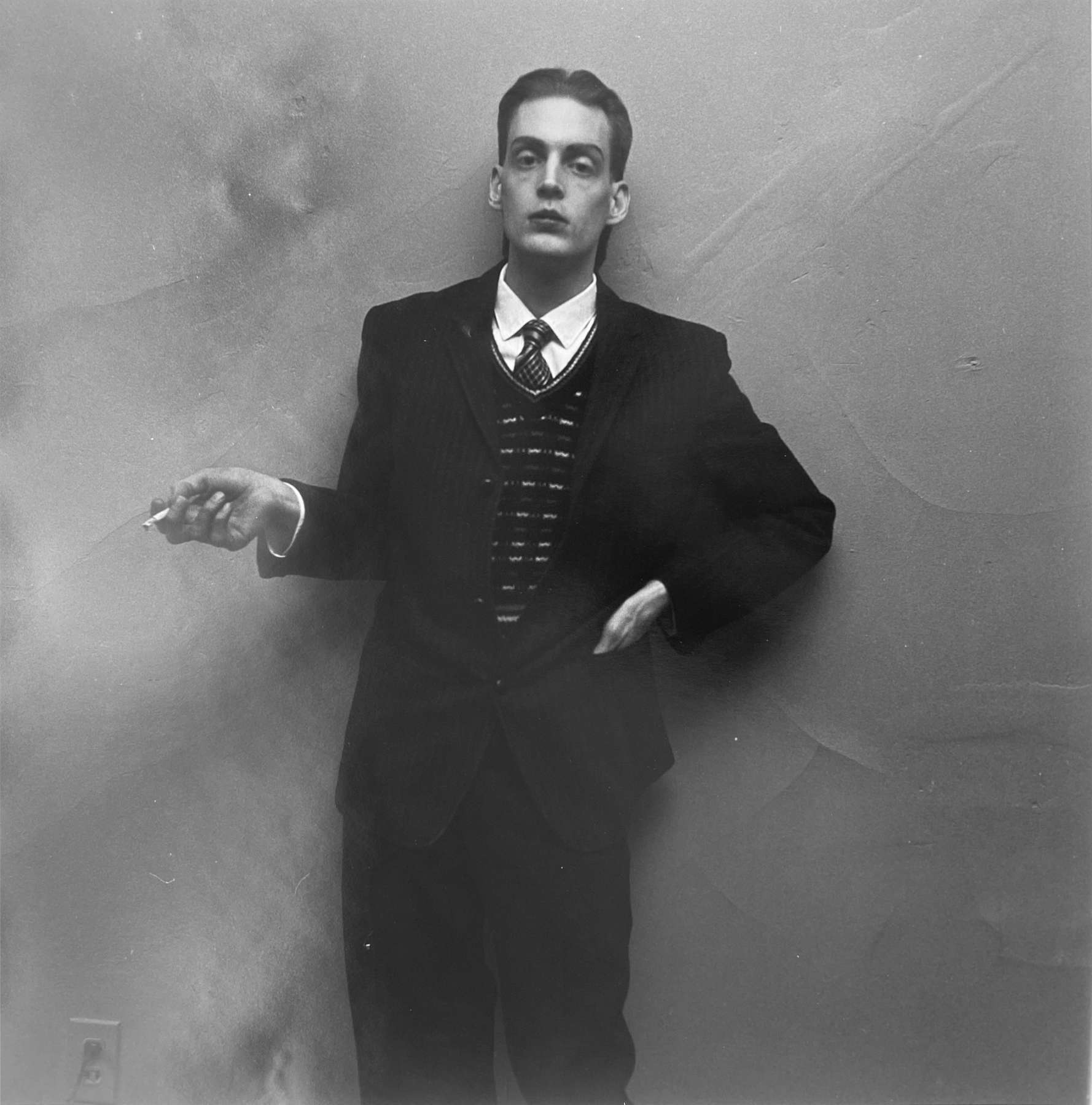 Dovima with elephants, Evening dress by Dior, Cirque d'Hiver, Paris, August 