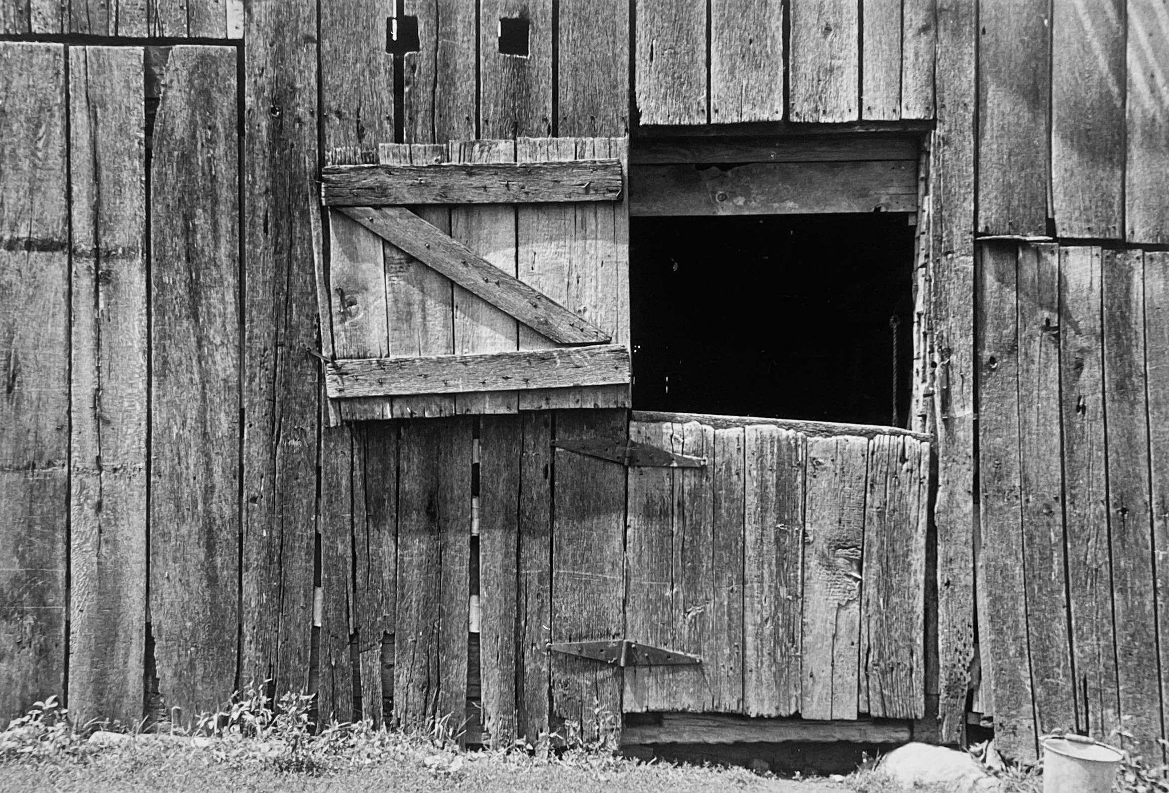 Ben Shahn, Old barn on Route 40, central Ohio, 1938 - Artwork 
