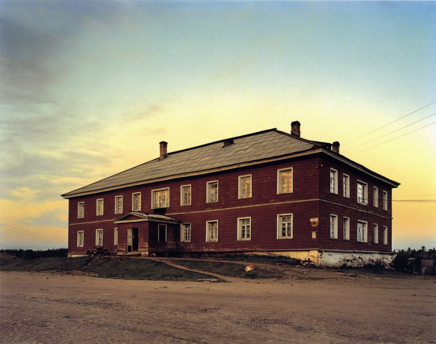 Red House, White Sea