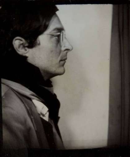 William Eggleston, Self-Portrait in Profile in a Photo Booth, ca. 1974