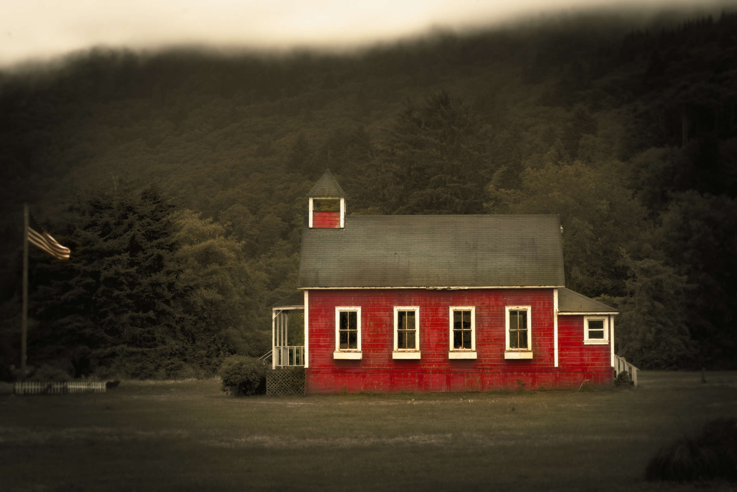 Red Schoolhouse, Orick, California