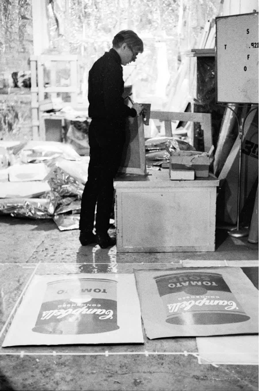 Steve Schapiro, Andy in Factory Soup Cans