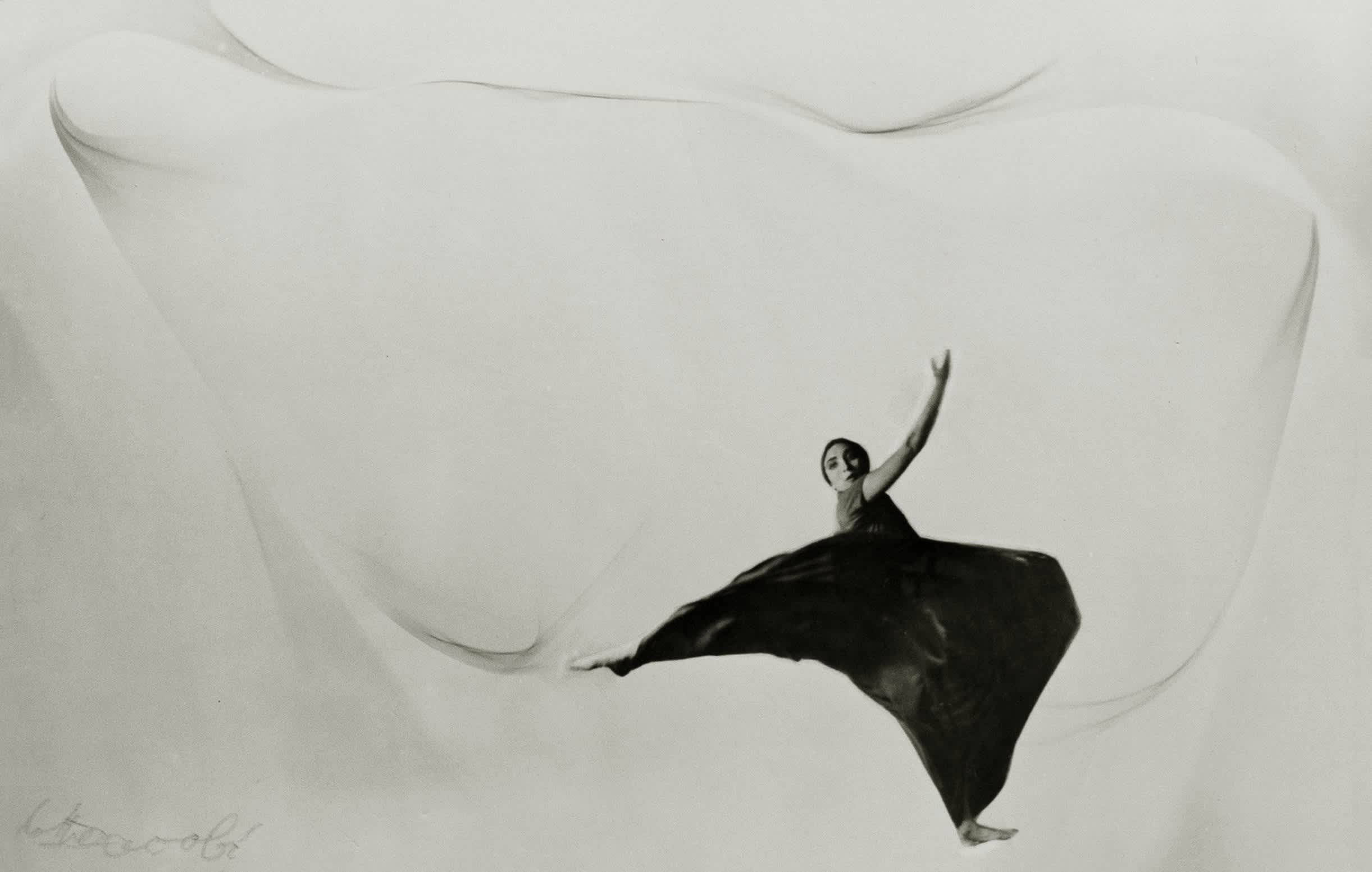 Lotte Jacobi, Dancer #16, Pauline Koner, New York, 1937 - Artwork 45479 ...
