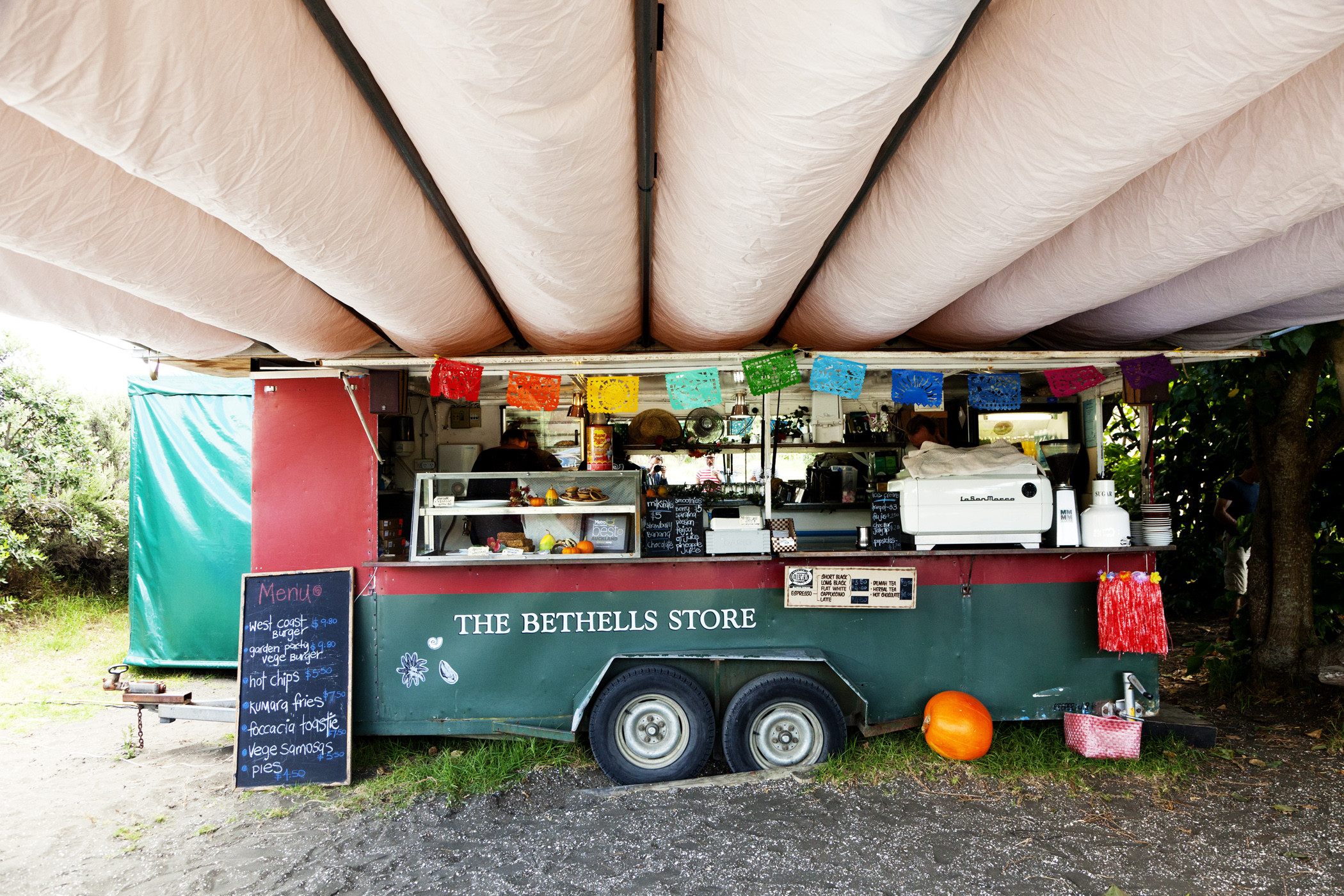 The Bethells Beach Cafe