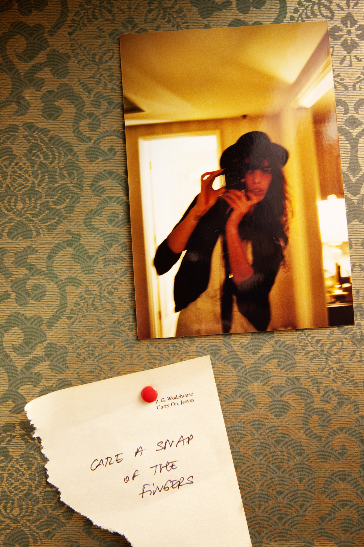 Lou in Mirror