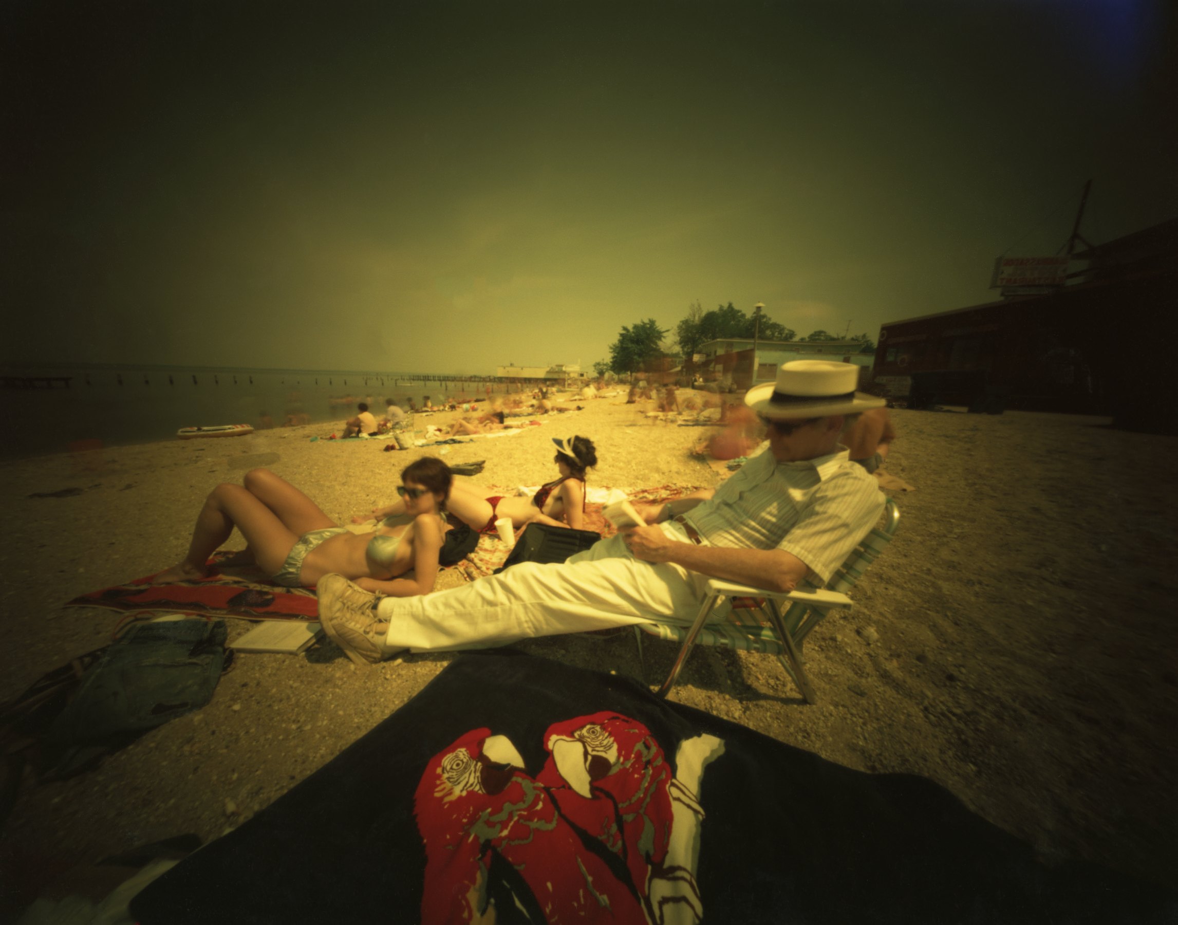 Colonial Beach, Virginia: Jack, Ruth, Anne W.- The Parrot Towel