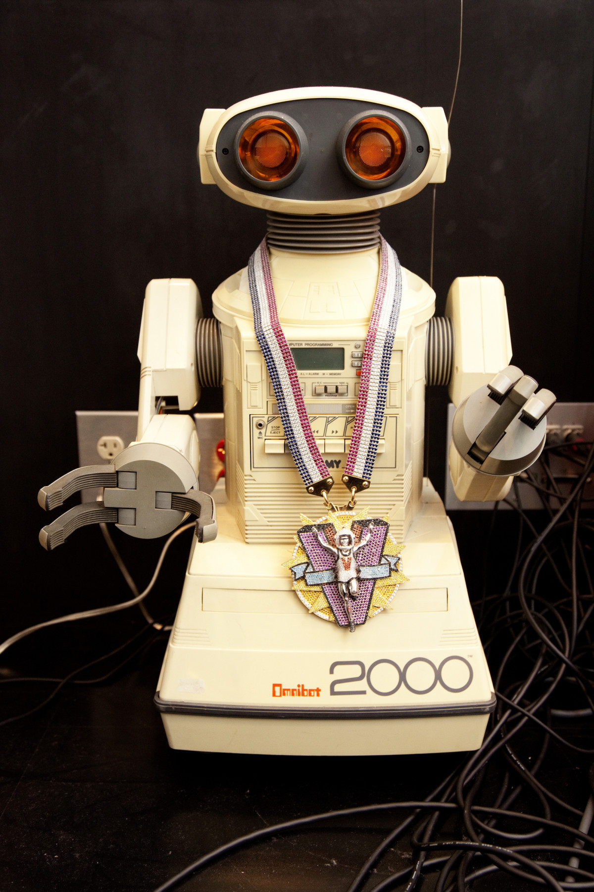 DJ Verbal Chain and Robot